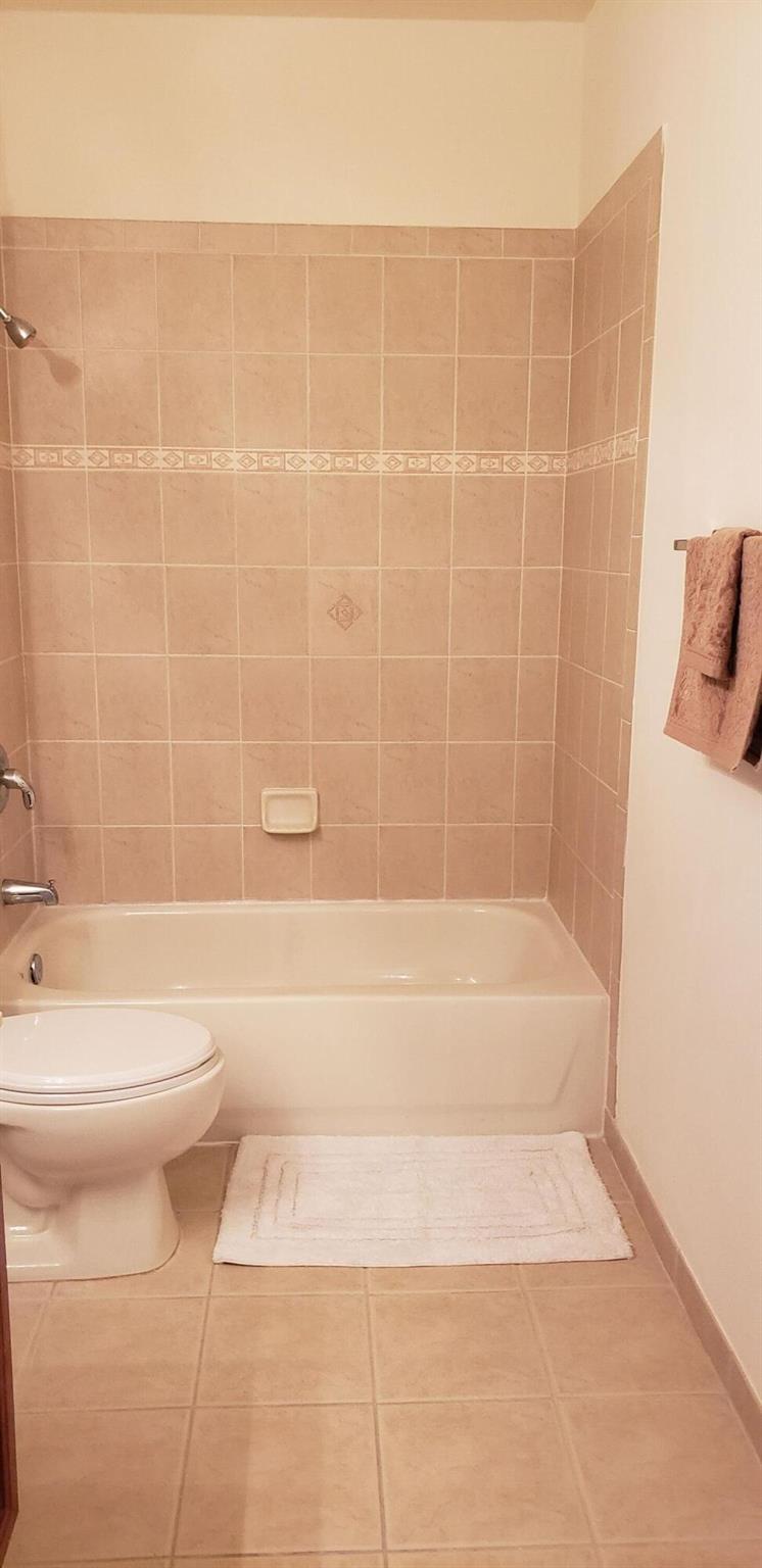 CITYSIDE CONDOMINIUM - Residential Lease