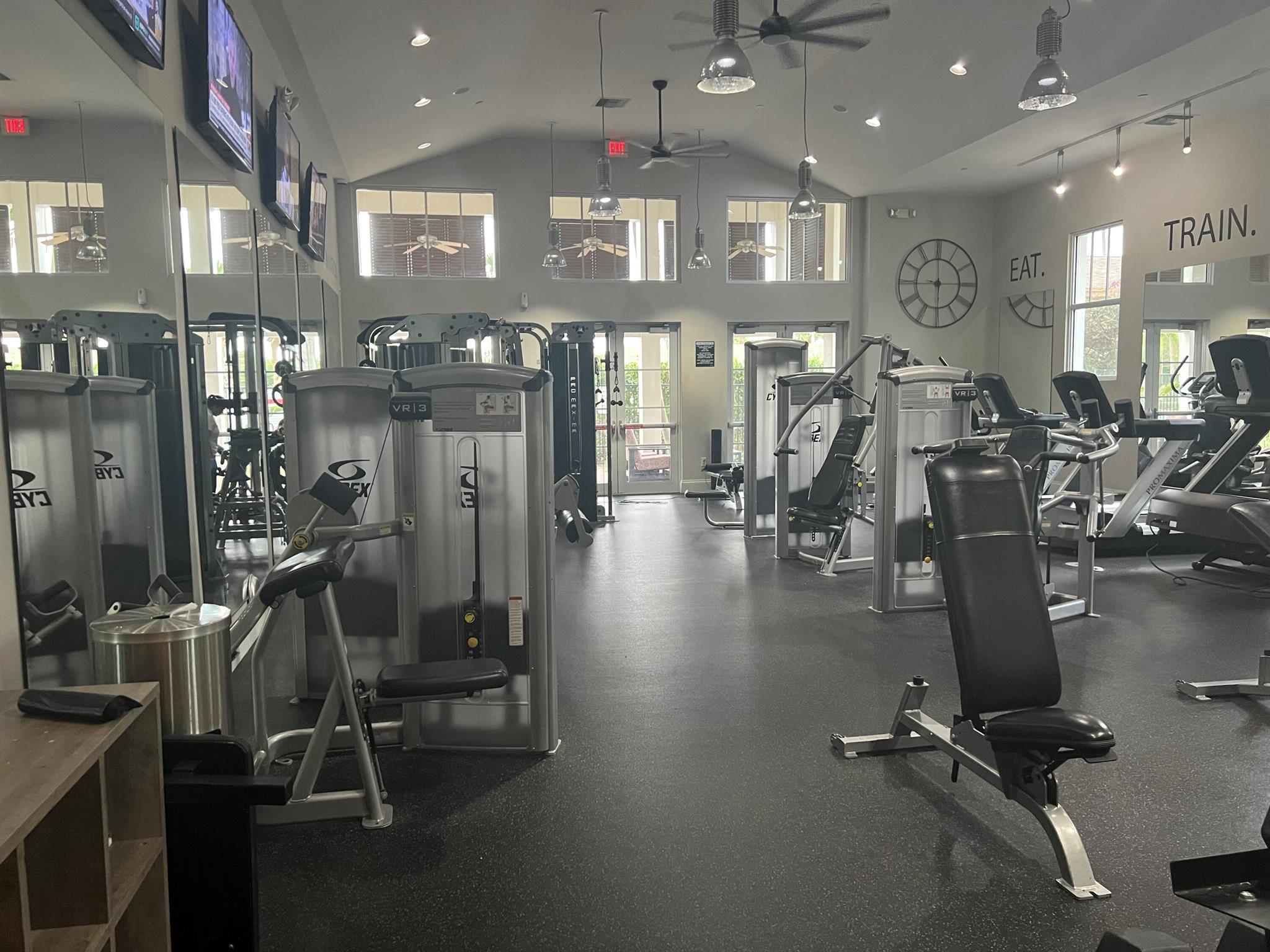 CITYSIDE CONDOMINIUM - Residential Lease