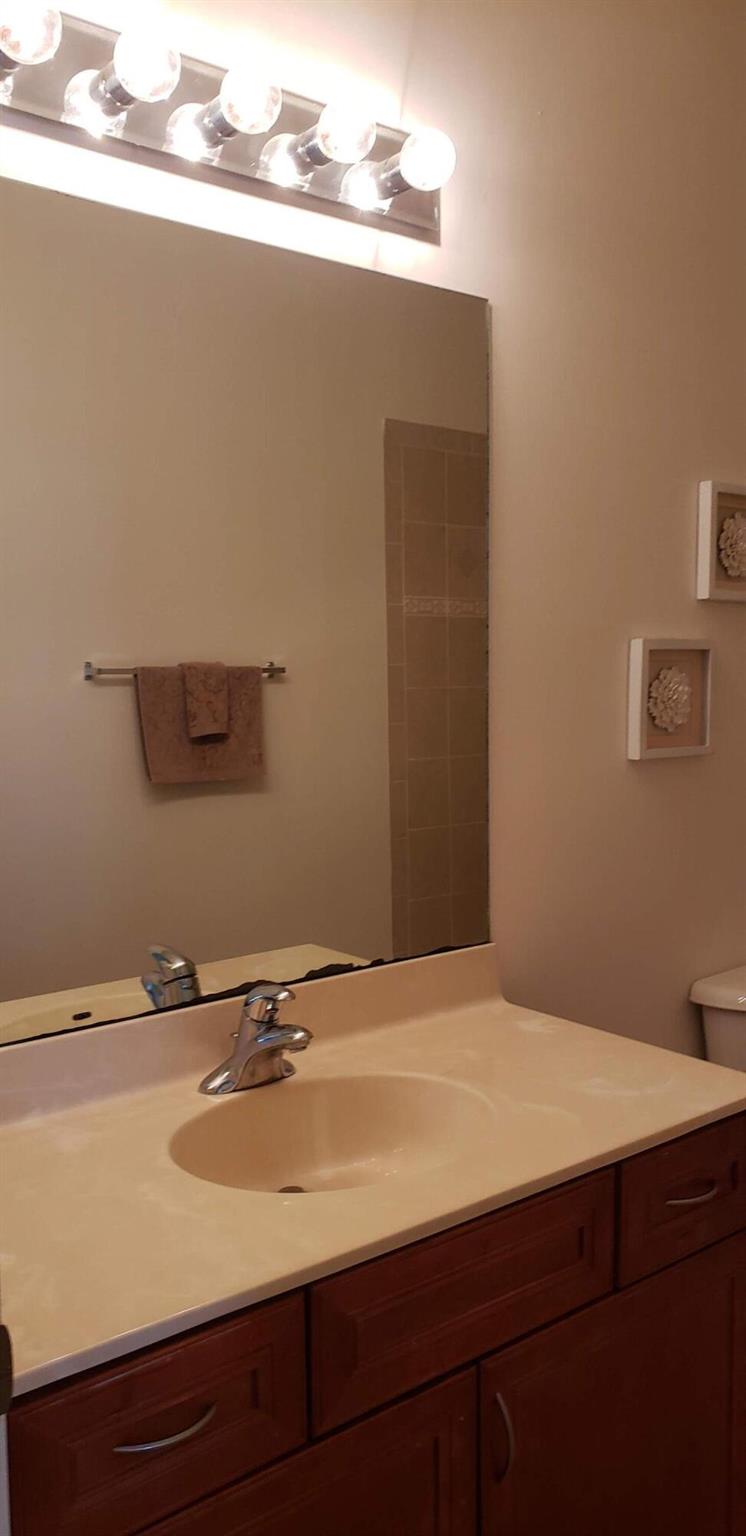 CITYSIDE CONDOMINIUM - Residential Lease