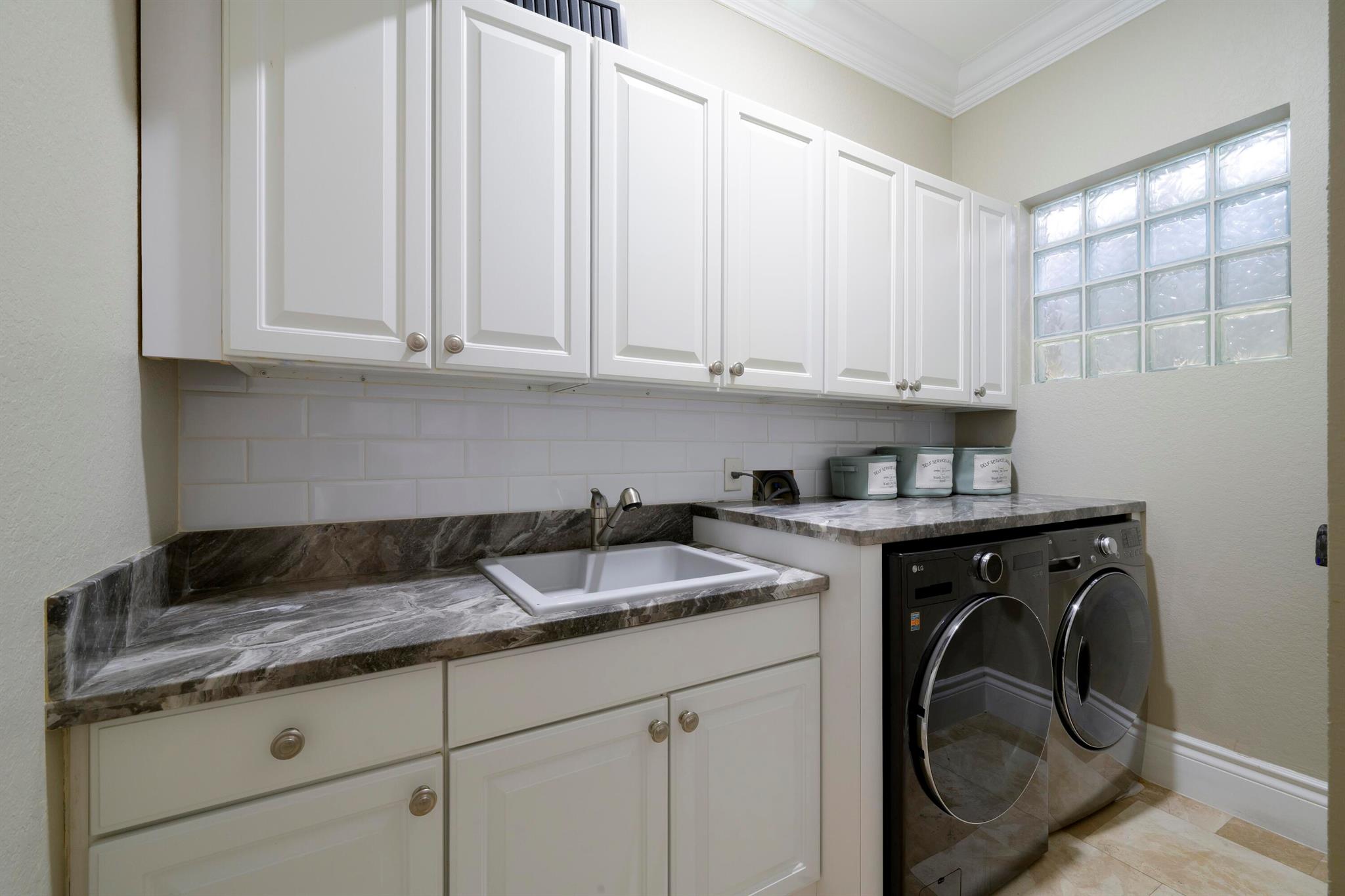 DAHLGREN - Residential Lease