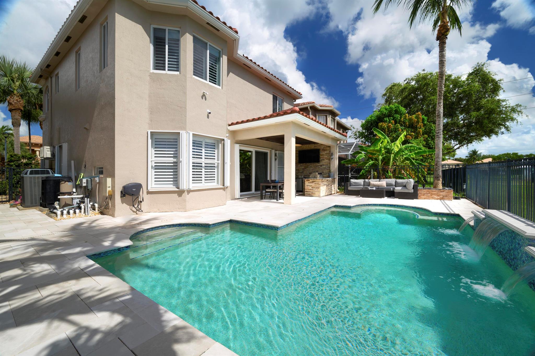 DAHLGREN - Residential Lease