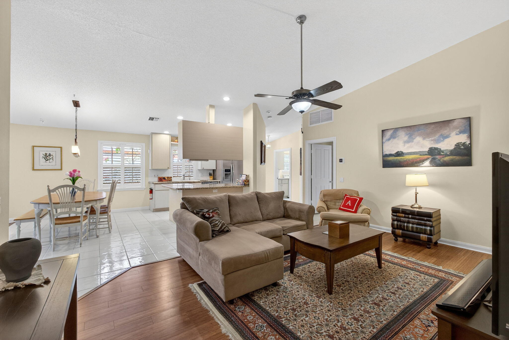 GARDEN OAKS - Residential