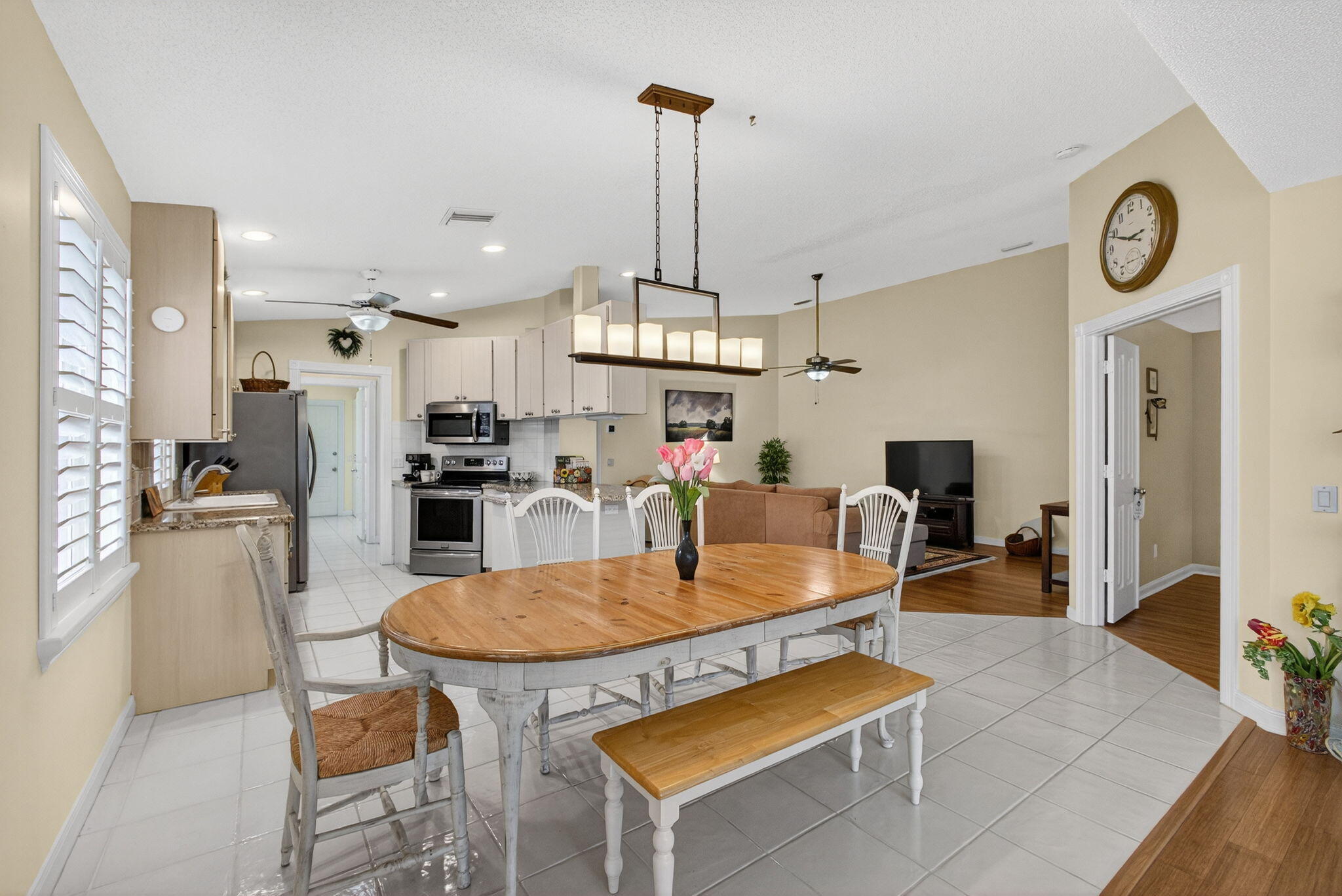 GARDEN OAKS - Residential