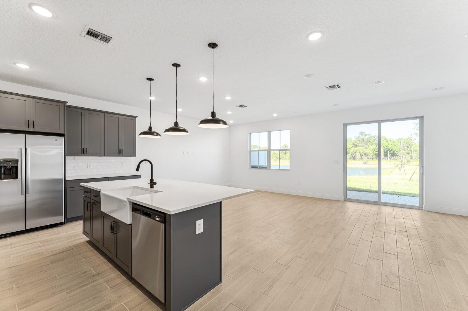 172 SE Birch Terrace 206