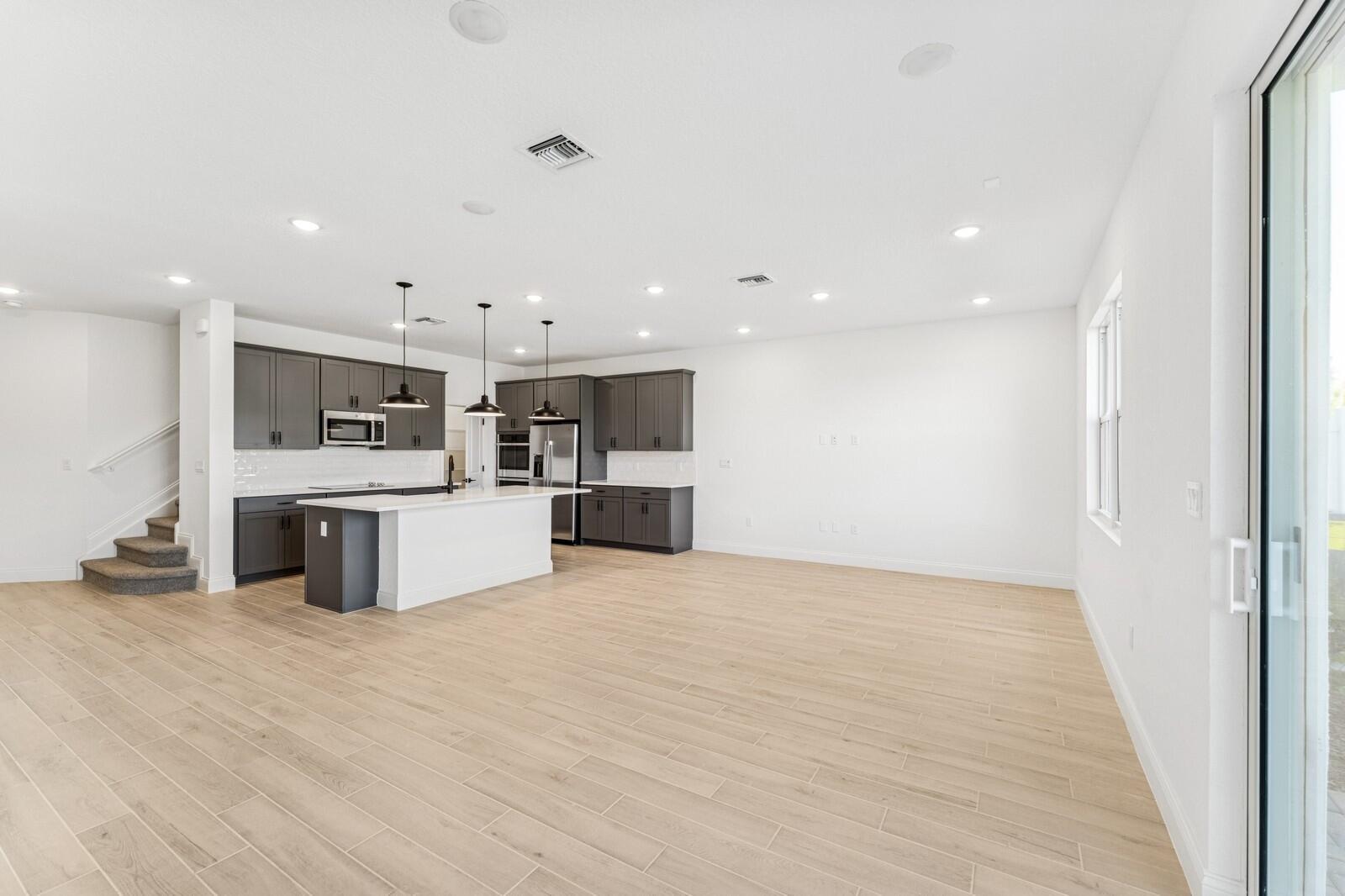 SALERNO RESERVE AT SHOWCA - Residential