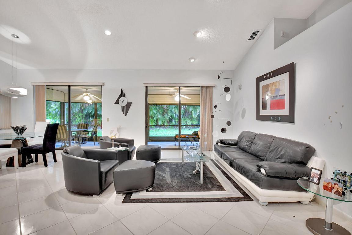 7512 Lexington Club Boulevard A