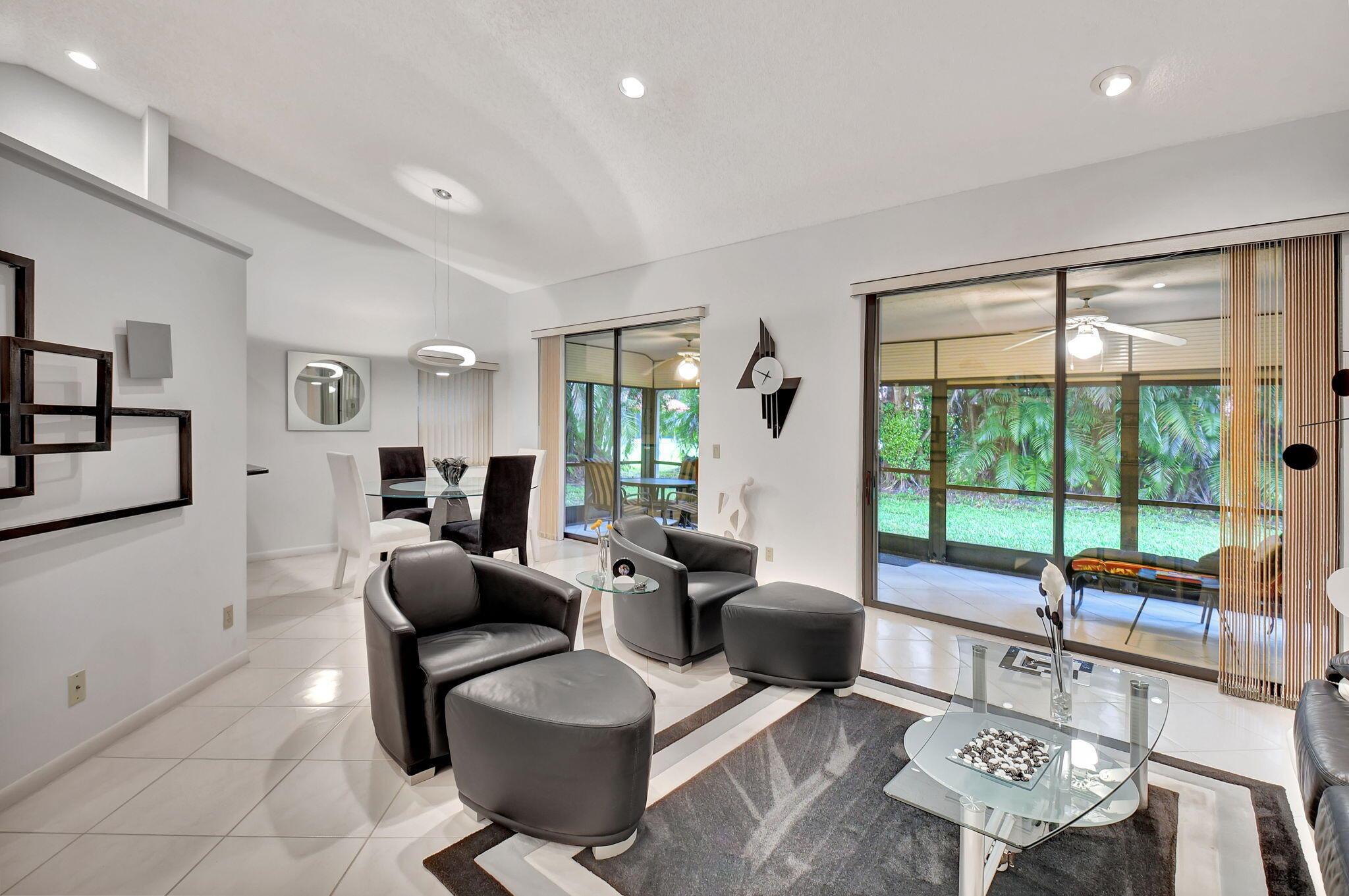 LEXINGTON CLUB 3 - Residential