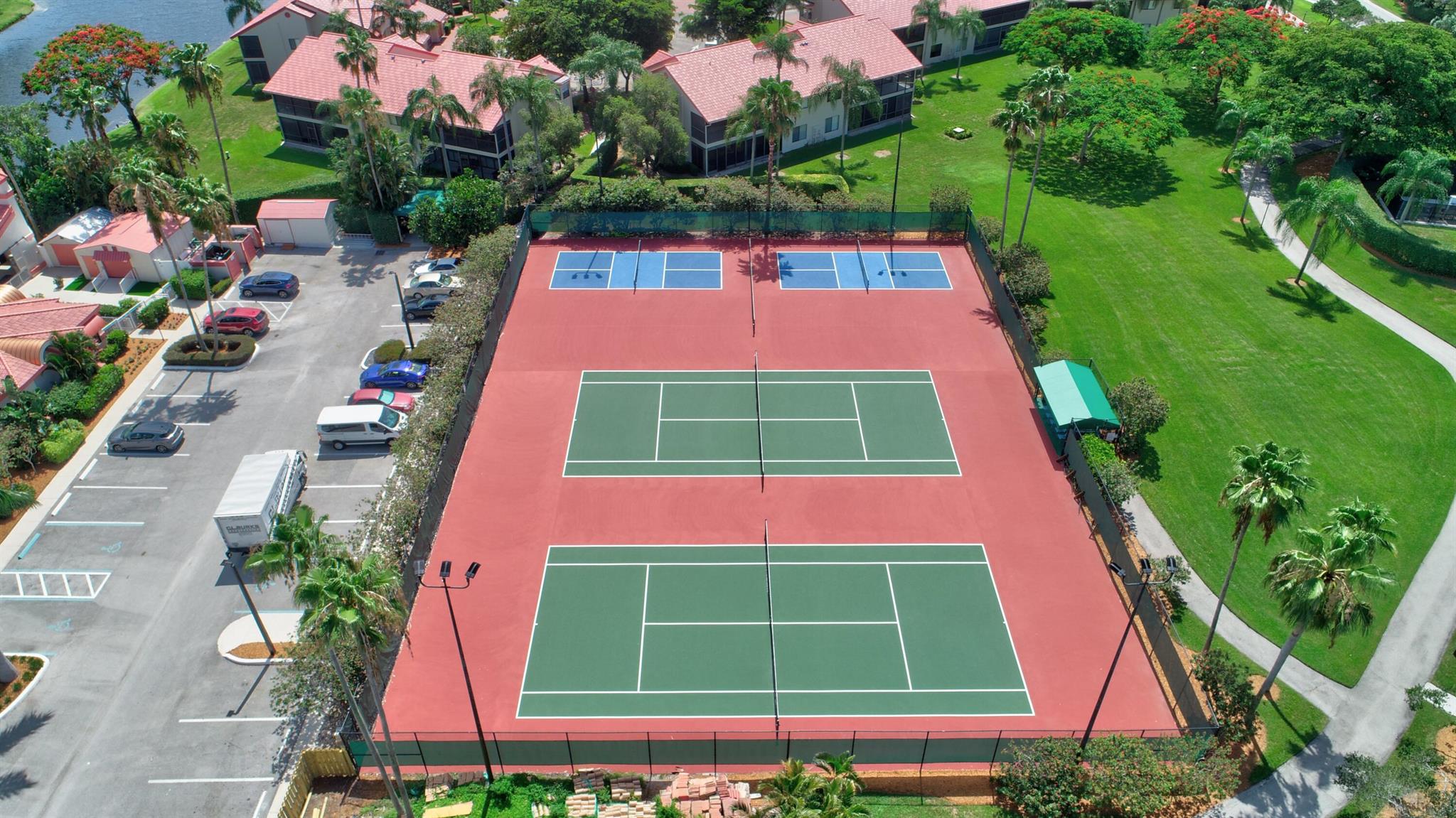 LEXINGTON CLUB 3 - Residential