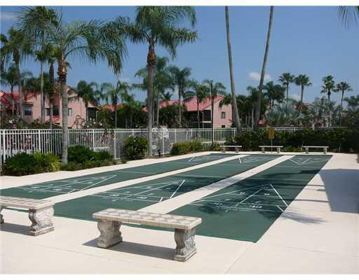 LEXINGTON CLUB 3 - Residential