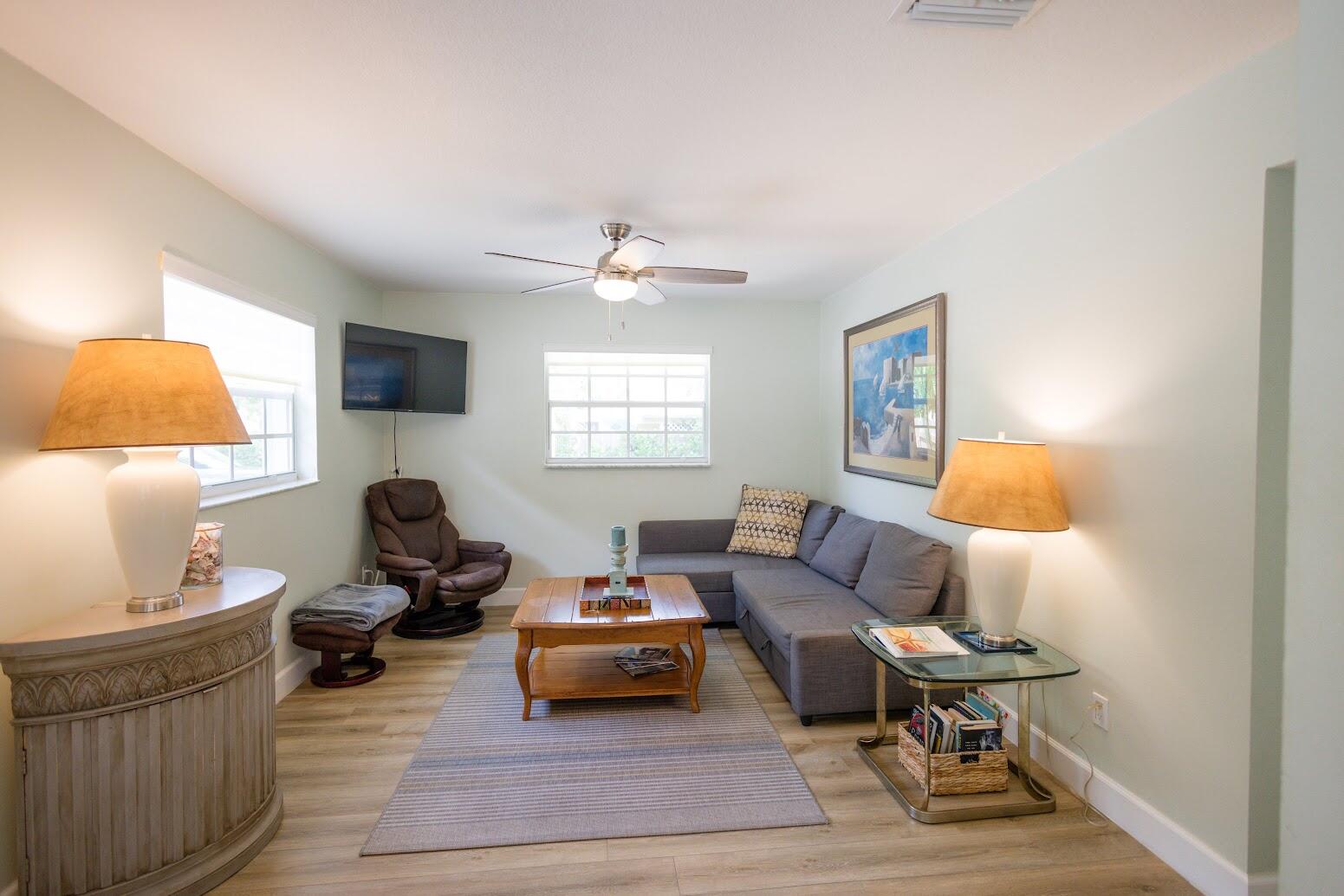 2120-2130 NE Flamingo Terrace