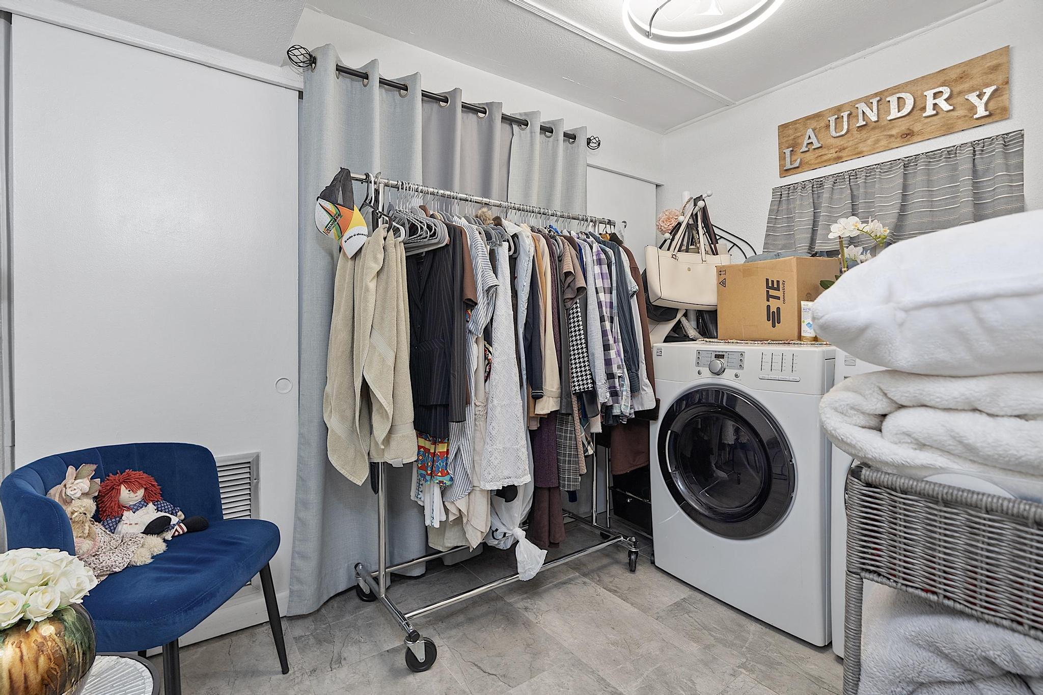 PALMETTO TRAILER ESTATES - Residential