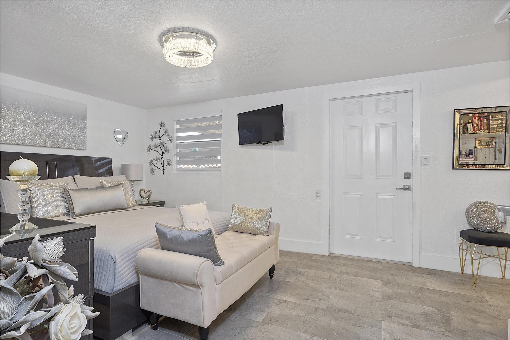 PALMETTO TRAILER ESTATES - Residential