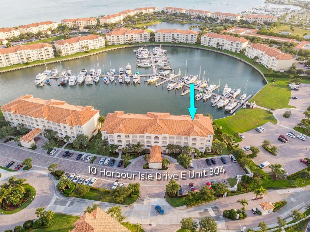 Photo of 10 Harbour Isle Drive E #304, Fort Pierce, FL 34949 (MLS # R10714354)