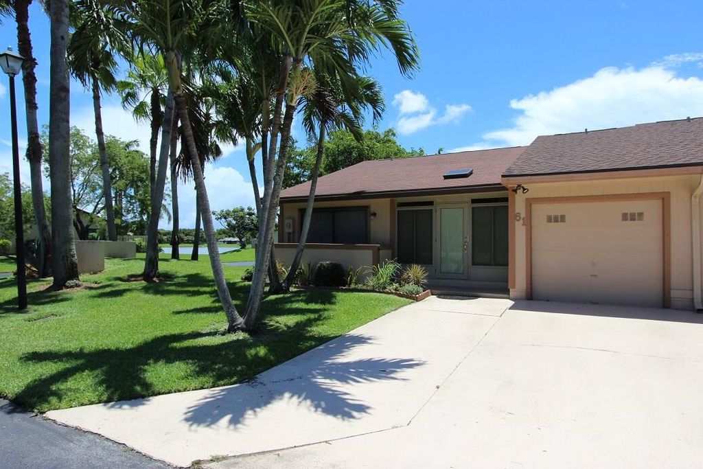 Photo of 61 Mayfair Lane, Boynton Beach, FL 33426 (MLS # R11086925)