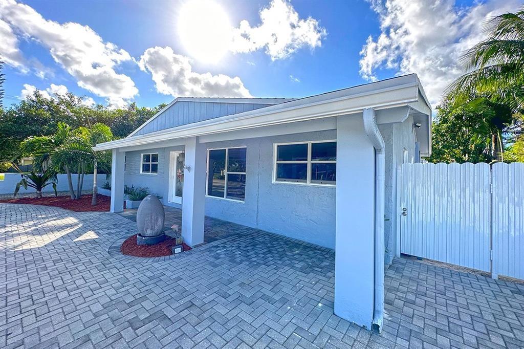 2749 NW 9th Ave
