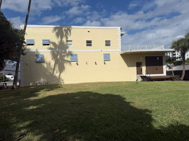 Photo of 420 6TH Street, West Palm Beach, FL 33401 (MLS # B26056759)