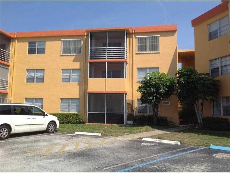 HERITAGE CIRCLE CONDO - Residential