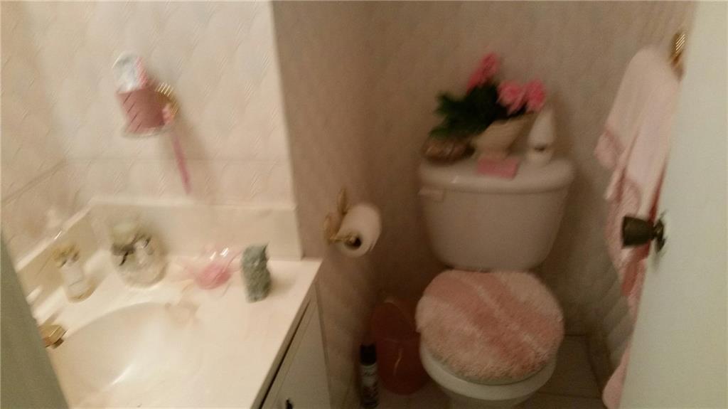 HERITAGE CIRCLE CONDO - Residential