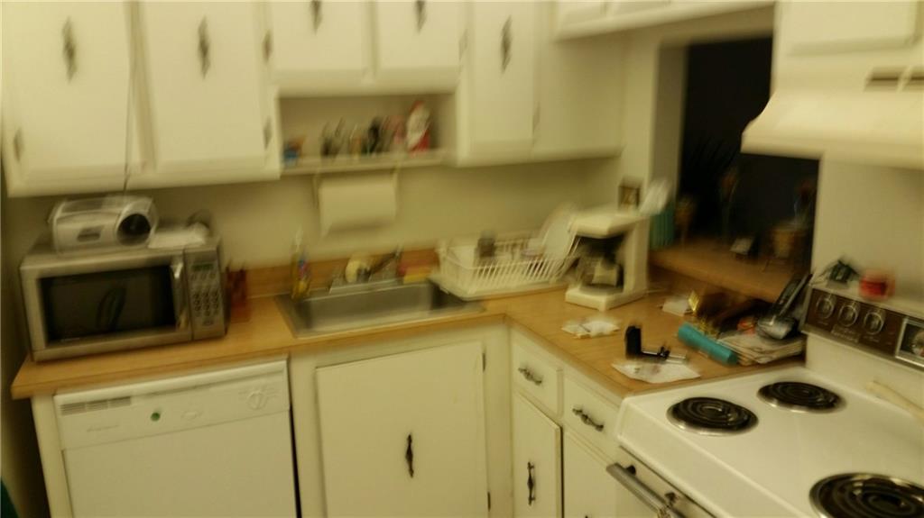 HERITAGE CIRCLE CONDO - Residential