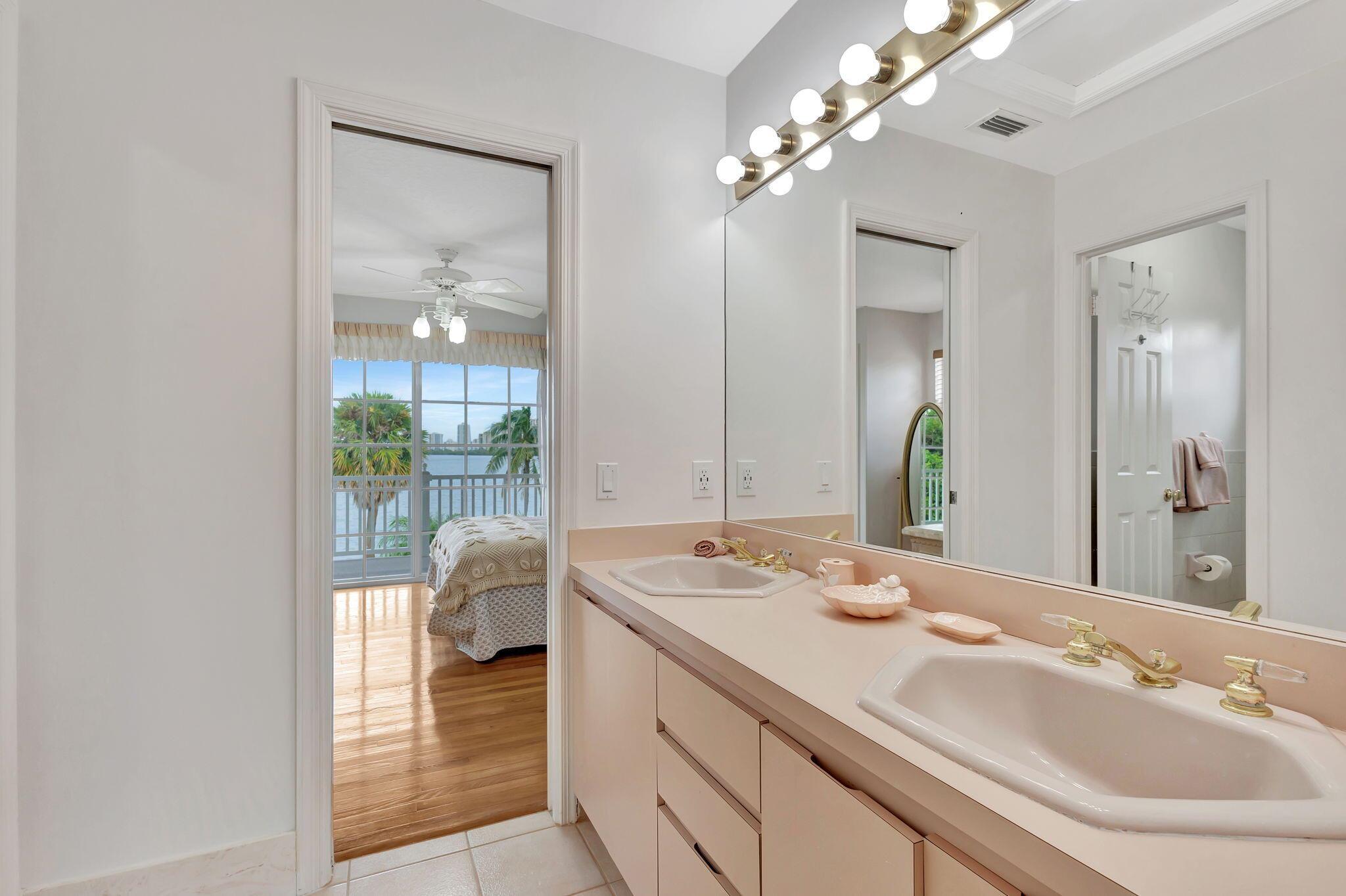 PINE POINT - Residential