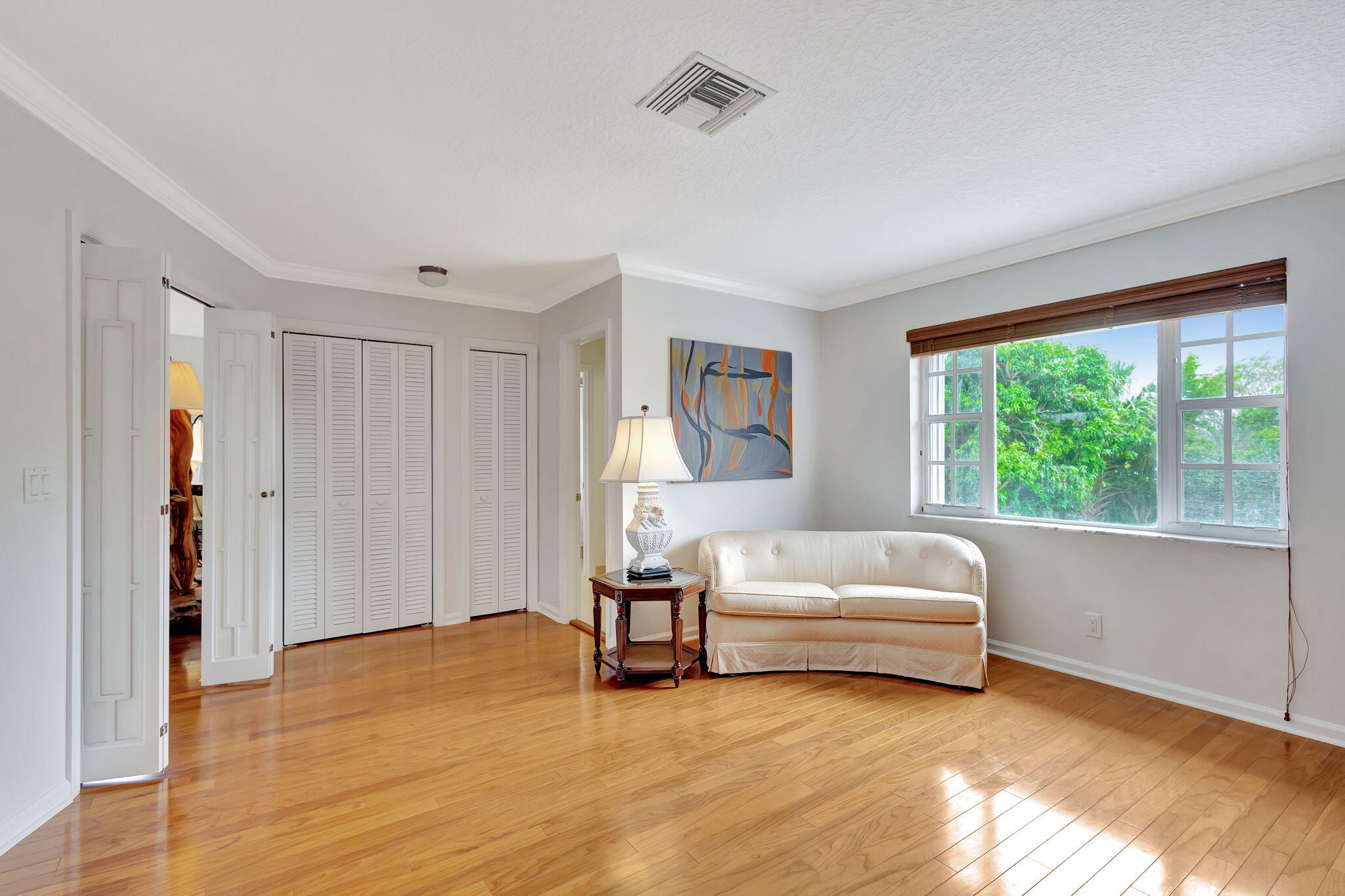 PINE POINT - Residential