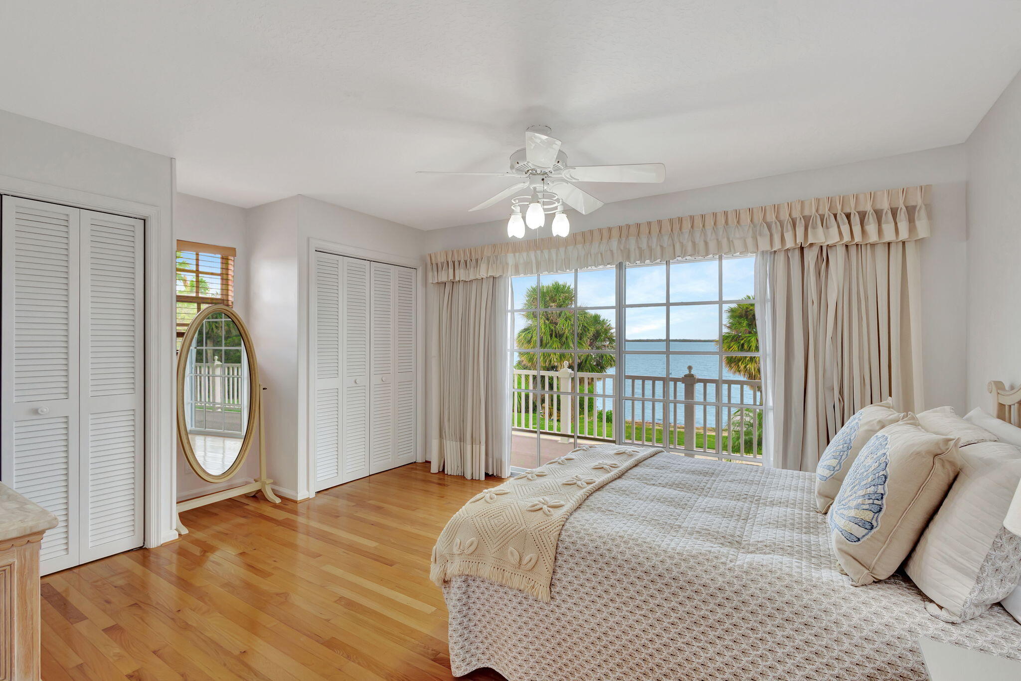 PINE POINT - Residential