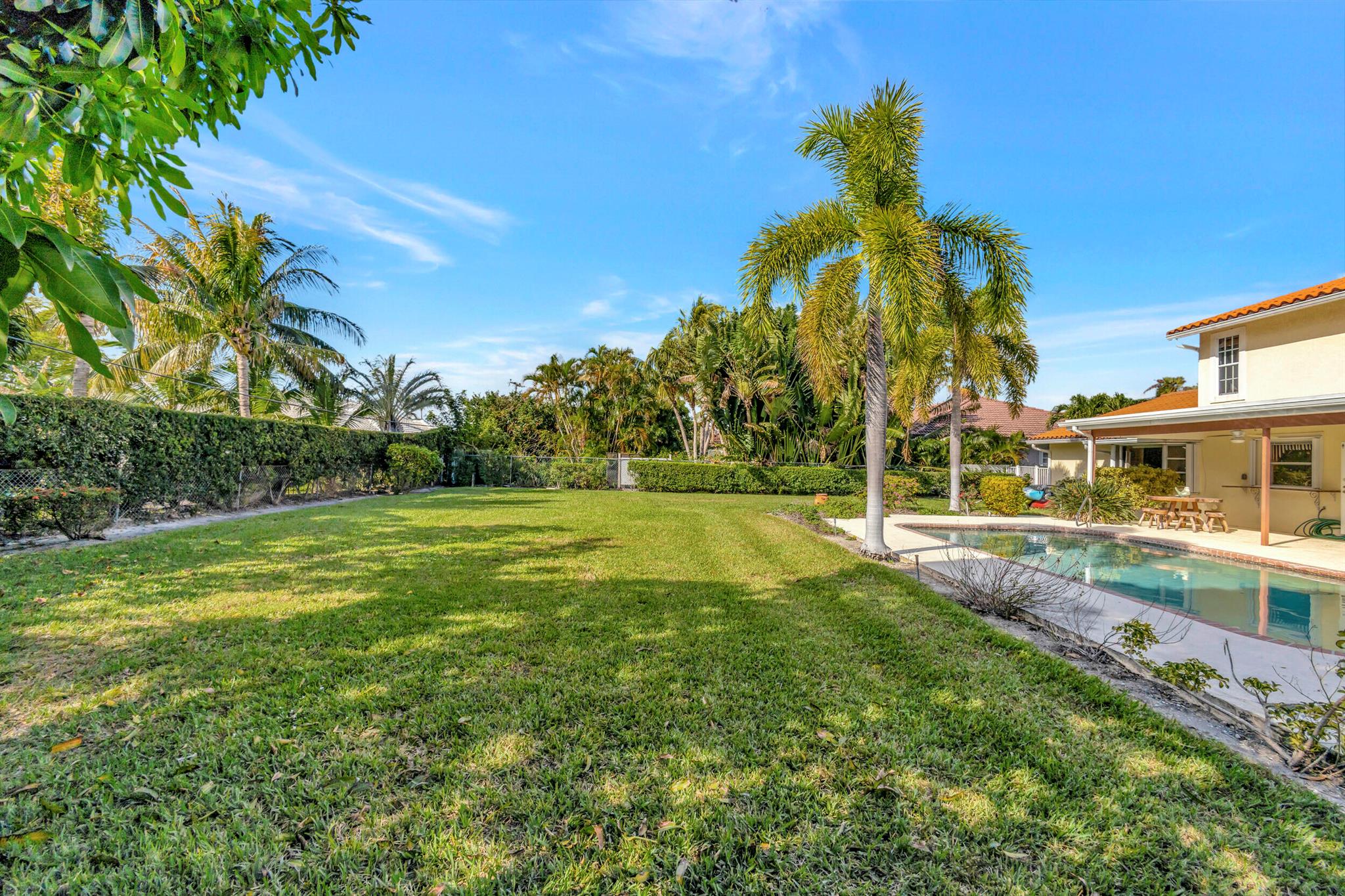 PINE POINT - Residential