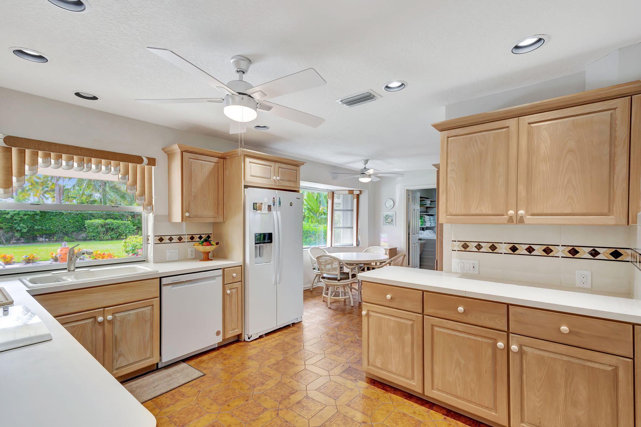 PINE POINT - Residential