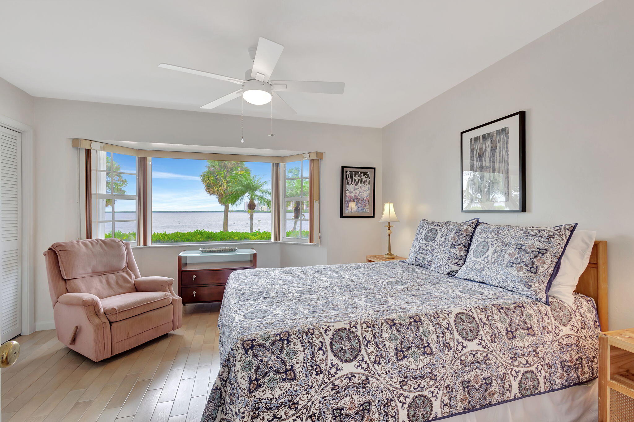 PINE POINT - Residential