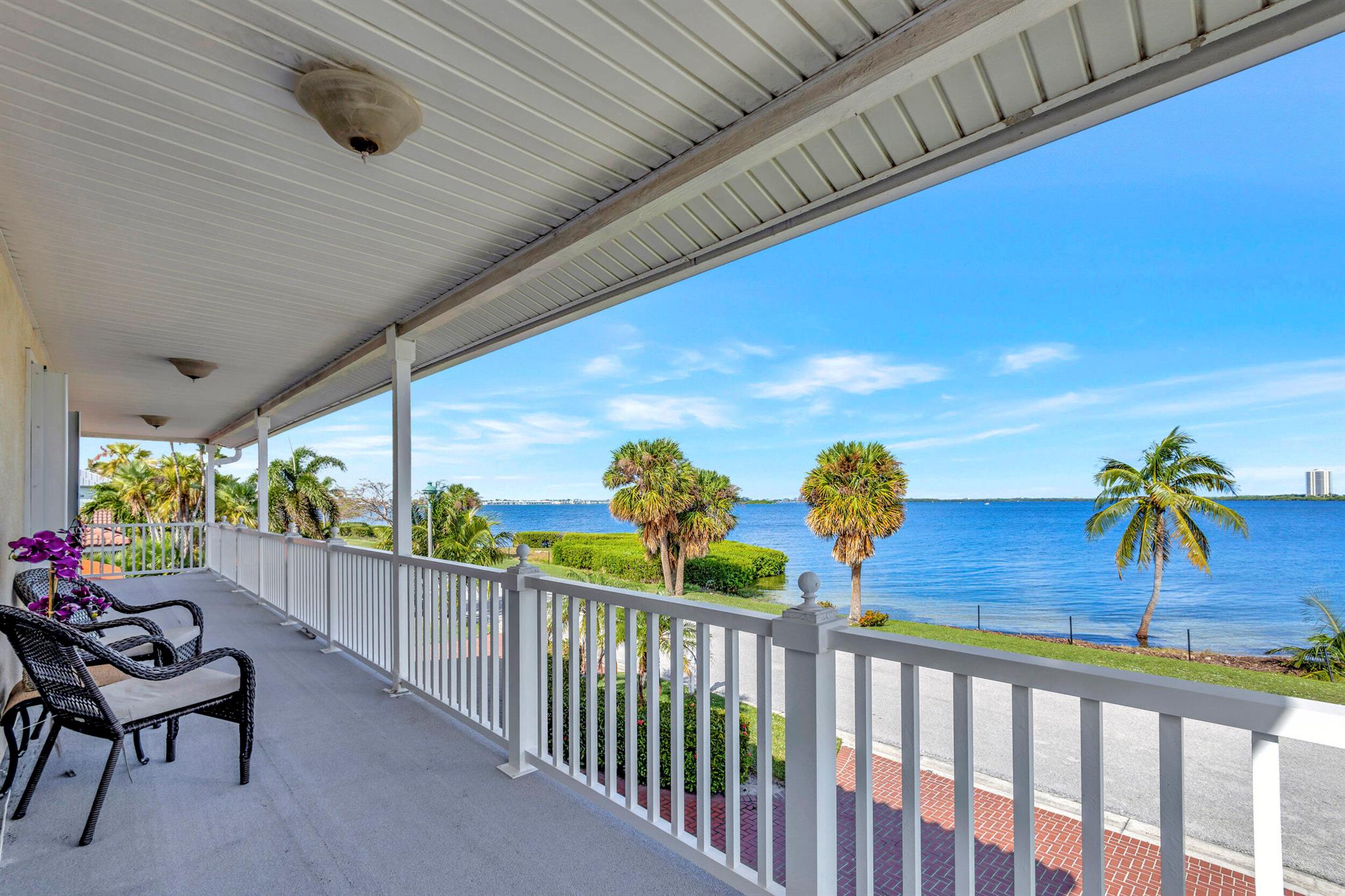 PINE POINT - Residential