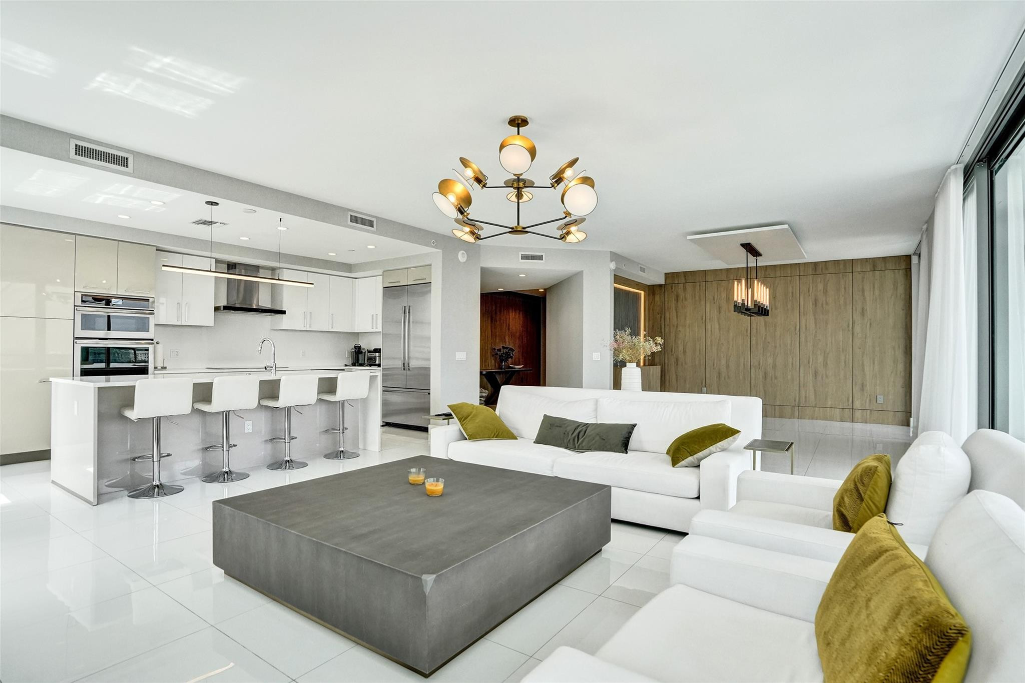 100 E Las Olas Boulevard 2701