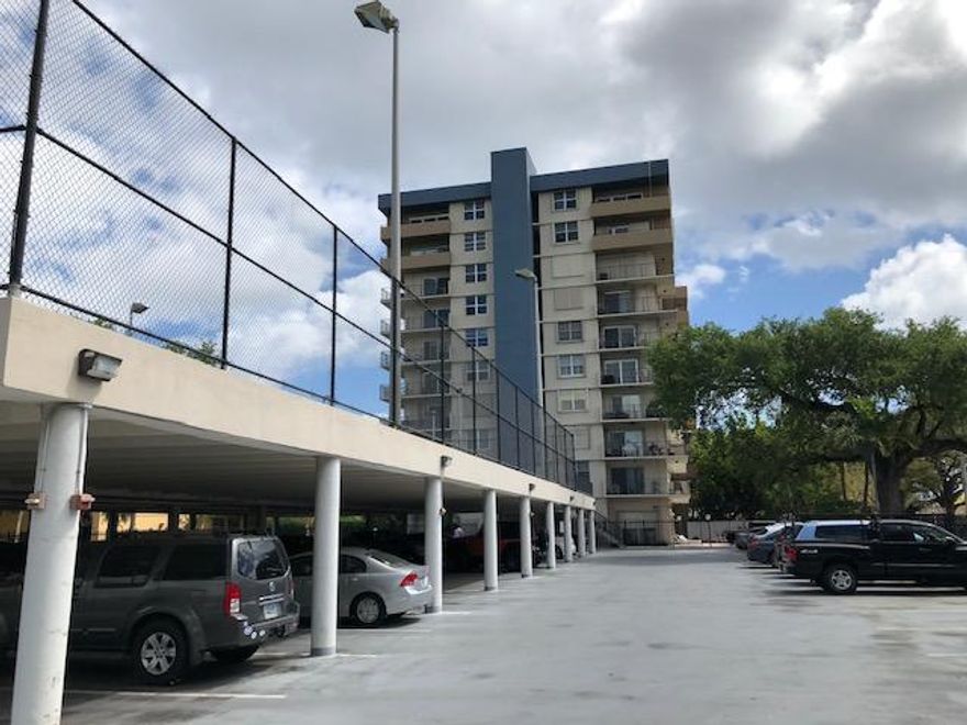 Handyman Special!!  Needs TLC!! Penthouse condo unit featuring spectacular views of Downtown Fort Lauderdale and surrounding areas!!  IMPACT WINDOWS!!  Unit includes one covered garage spot.  This two bedroom, two bathroom unit is anxiously awaiting a new owner to include their final touches.  Live just steps away from Las Olas and neighboring entertainment spots.  Buy this property and gain instant equity.  Call today to schedule your private tour!