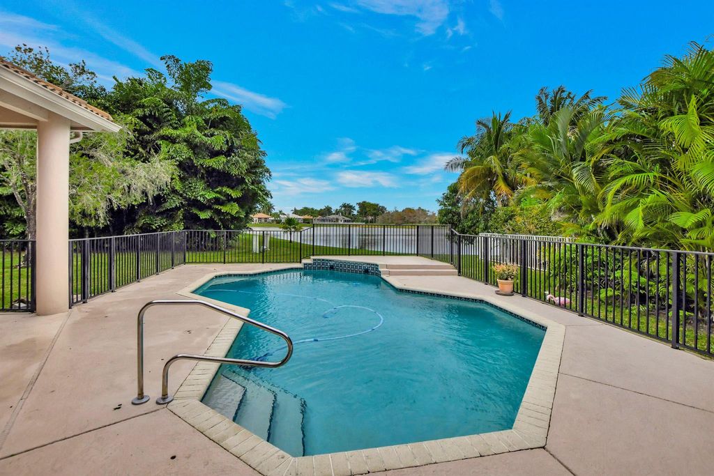 Photo of 21281 Rock Ridge Drive, Boca Raton, FL 33428 (MLS # R10948005)