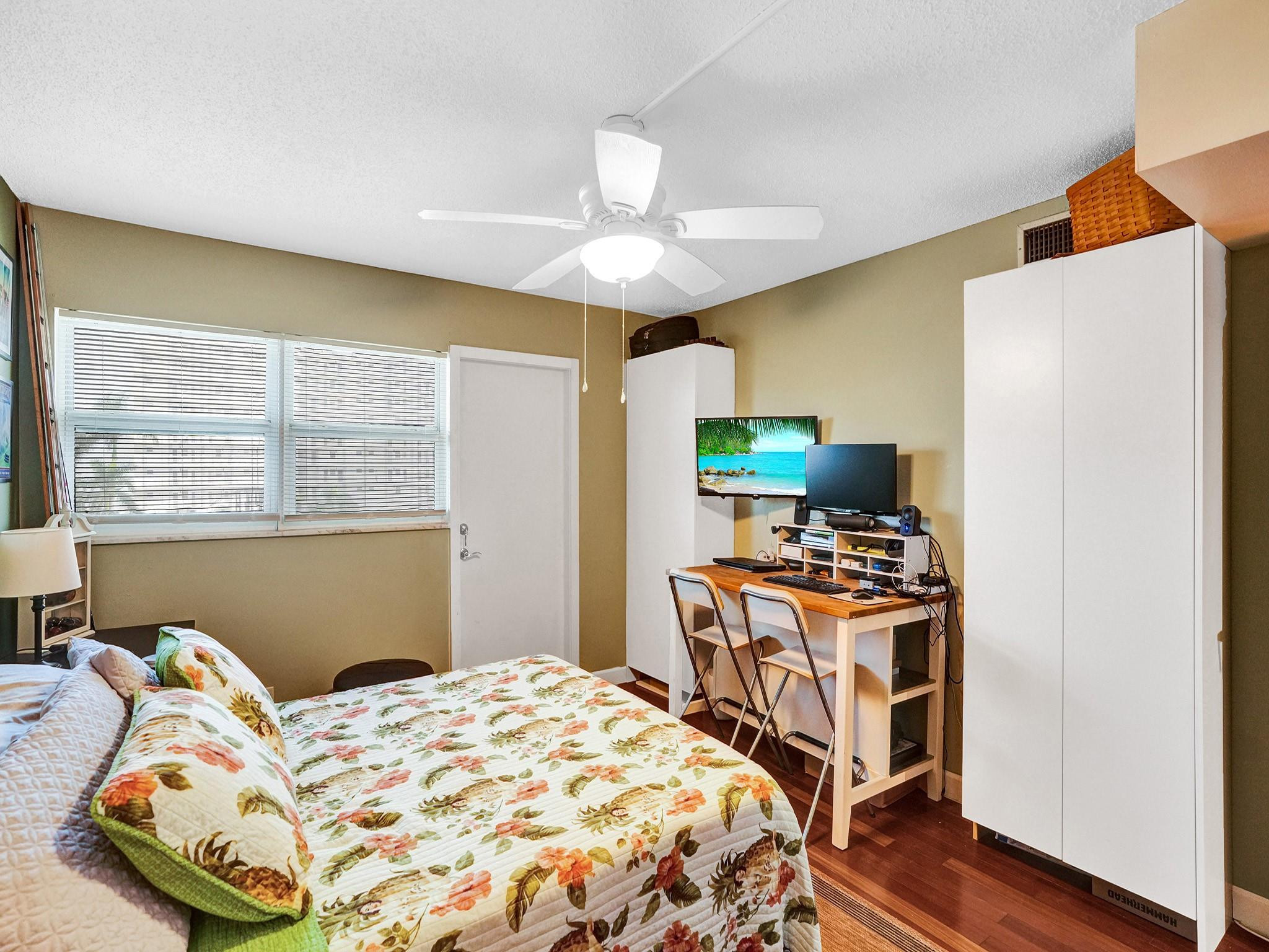 Seville House - Residential