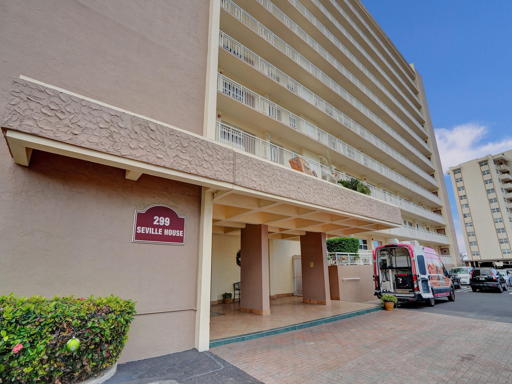 Seville House - Residential