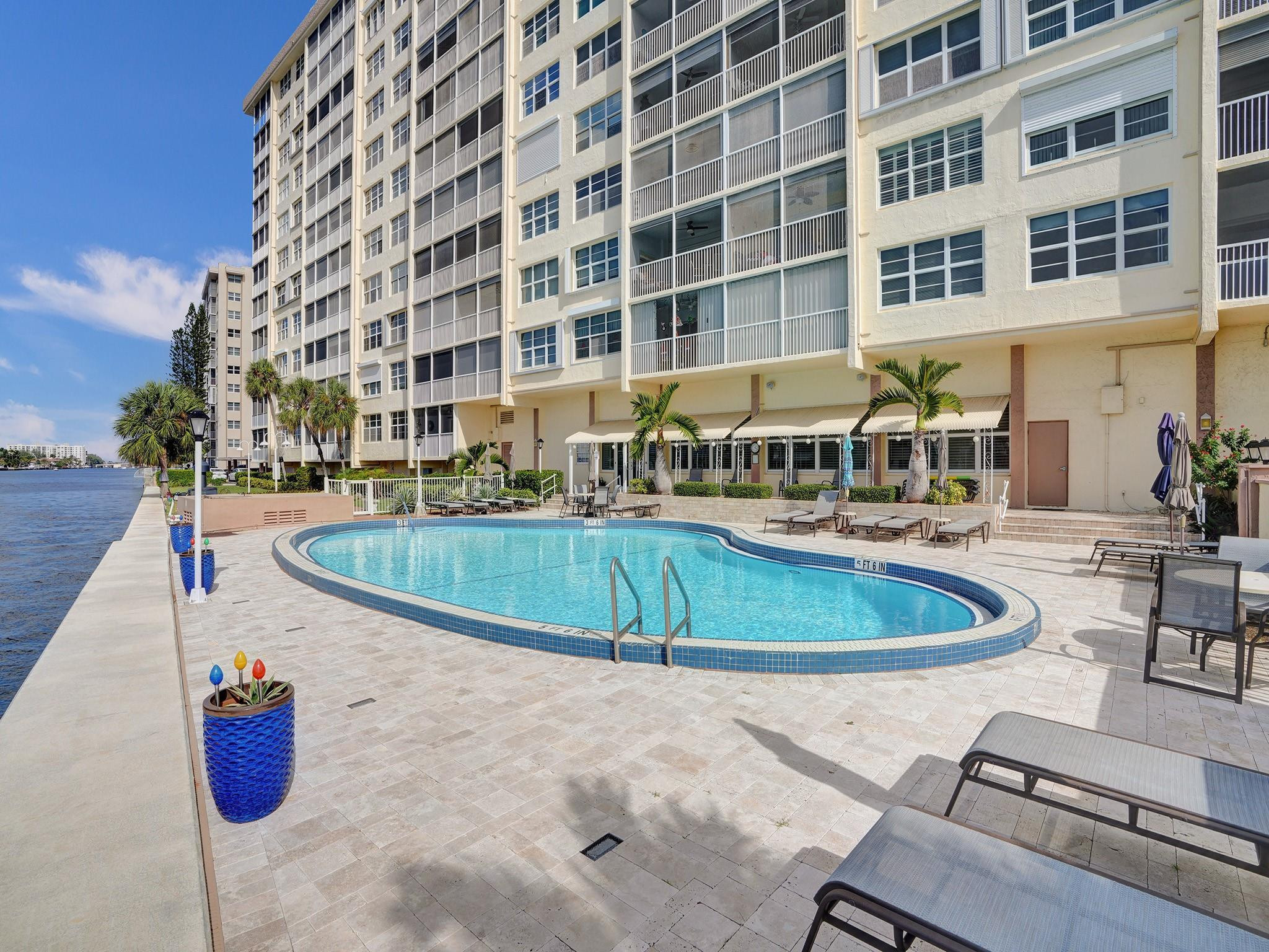 Seville House - Residential