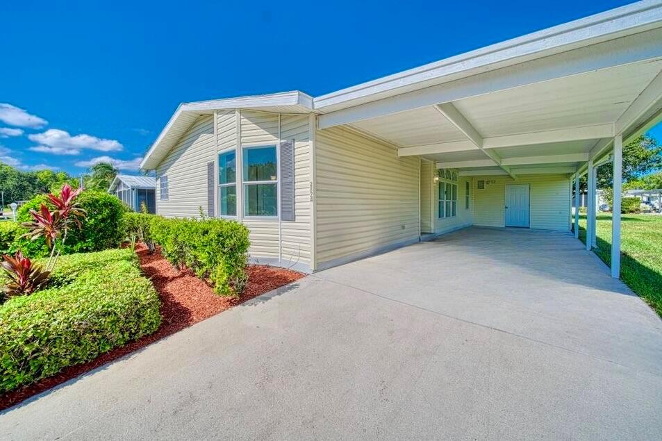 2824 Nine Iron Drive