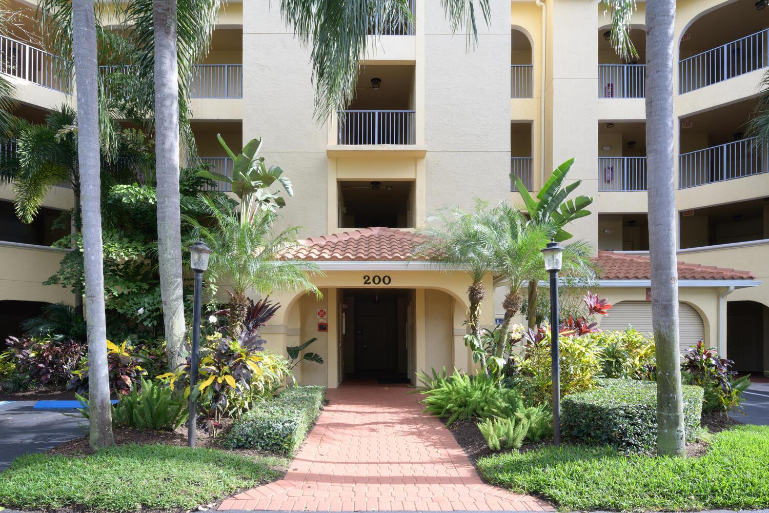 OCEAN TRACE CONDO - Residential