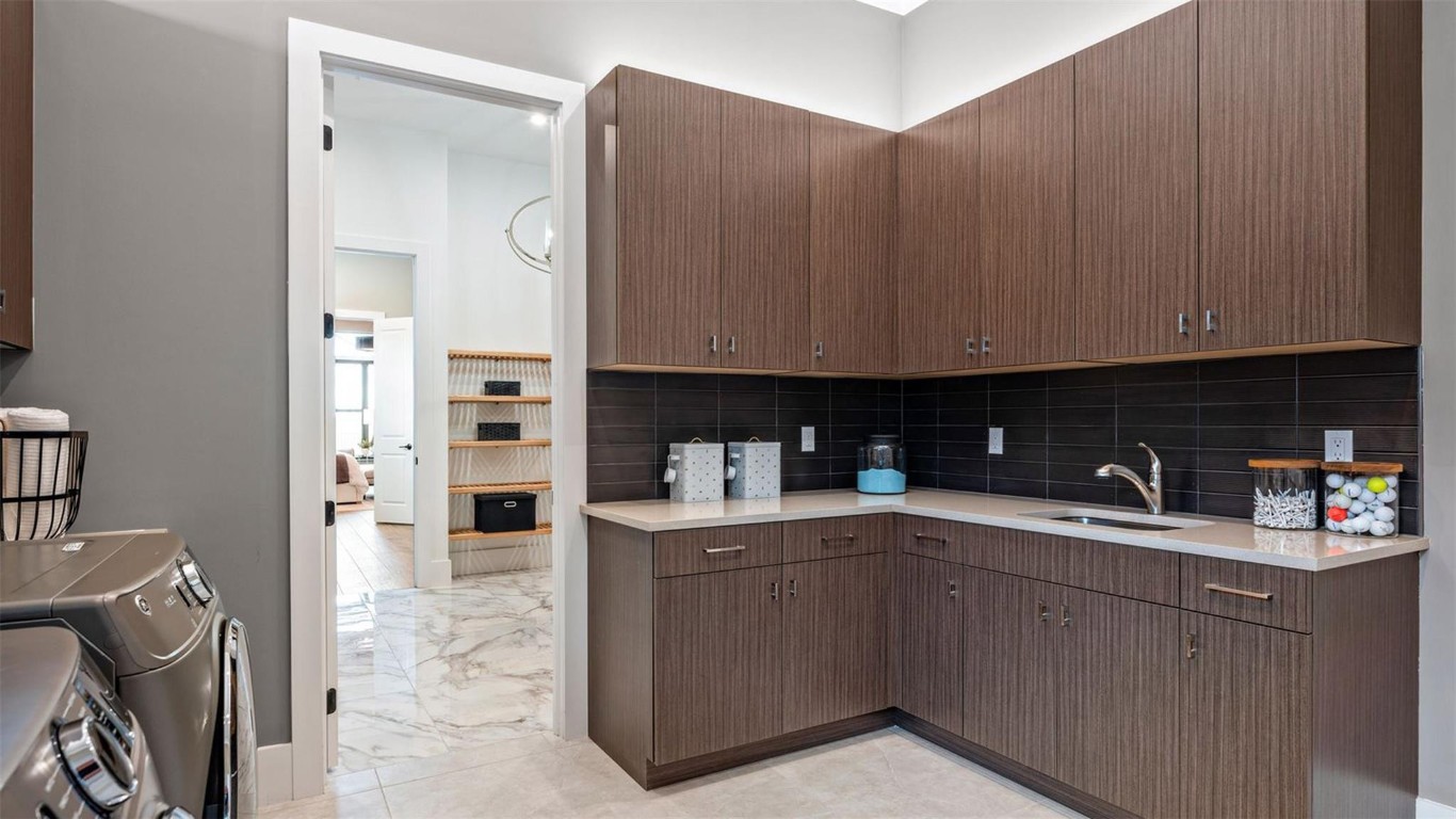 Astor Creek - Residential