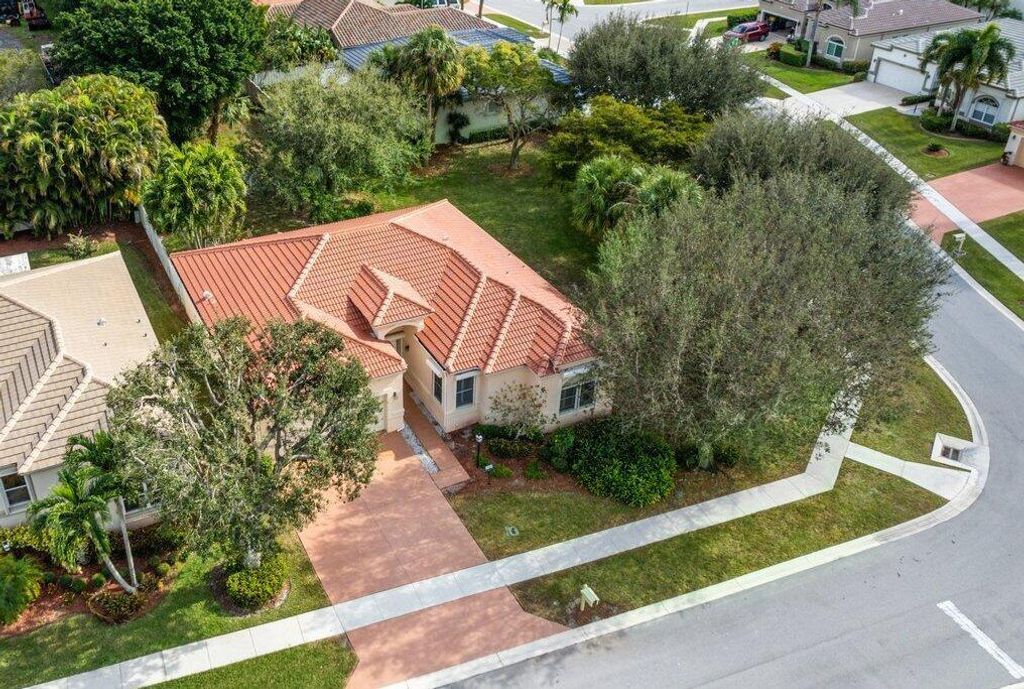 Photo of 3790 Country Vista Way, Lake Worth Beach, FL 33467 (MLS # R10858147)