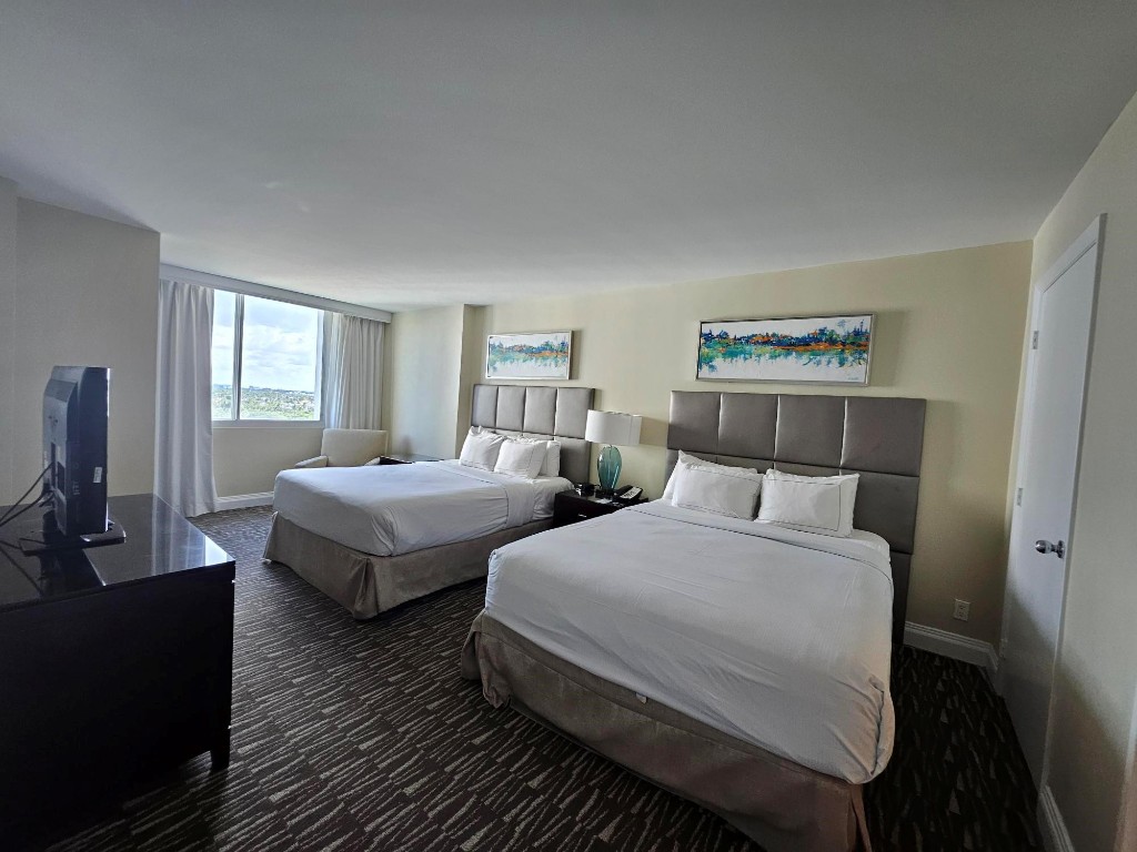 2670 E Sunrise Boulevard 1105