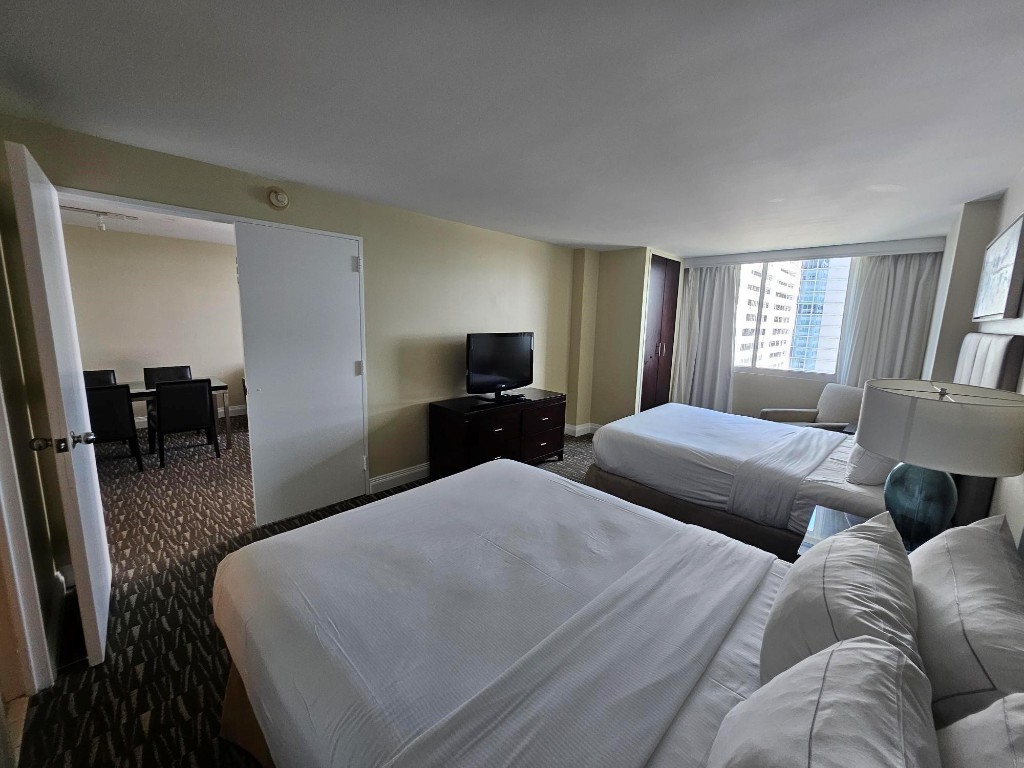 2670 E Sunrise Boulevard 1105