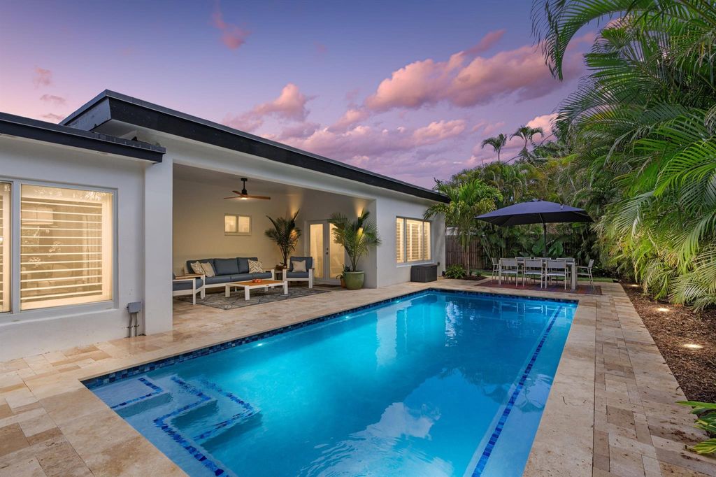 Photo of 450 NE 5th Circle, Boca Raton, FL 33431 (MLS # R11091949)