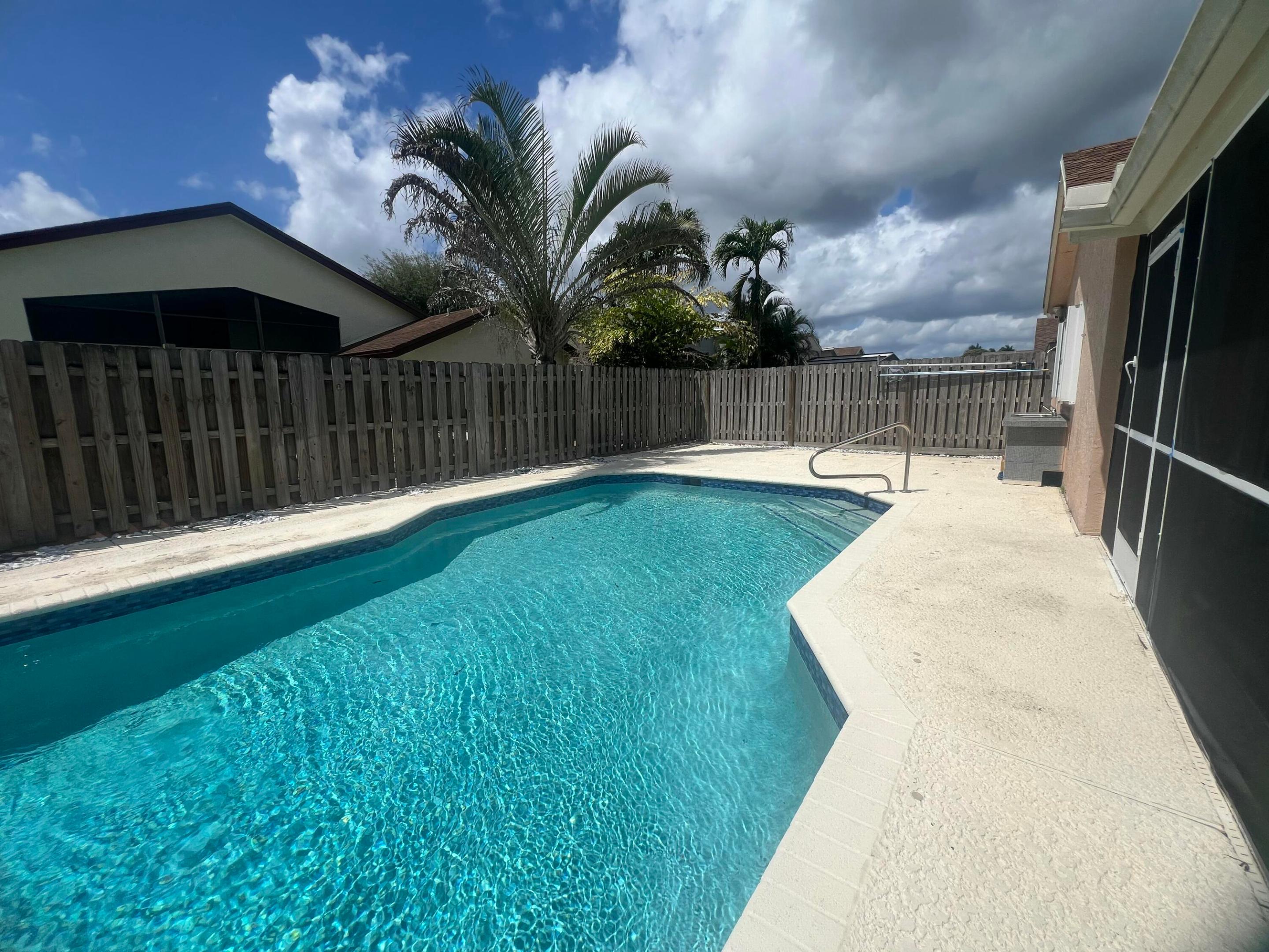 Country Landing 3 - Residential