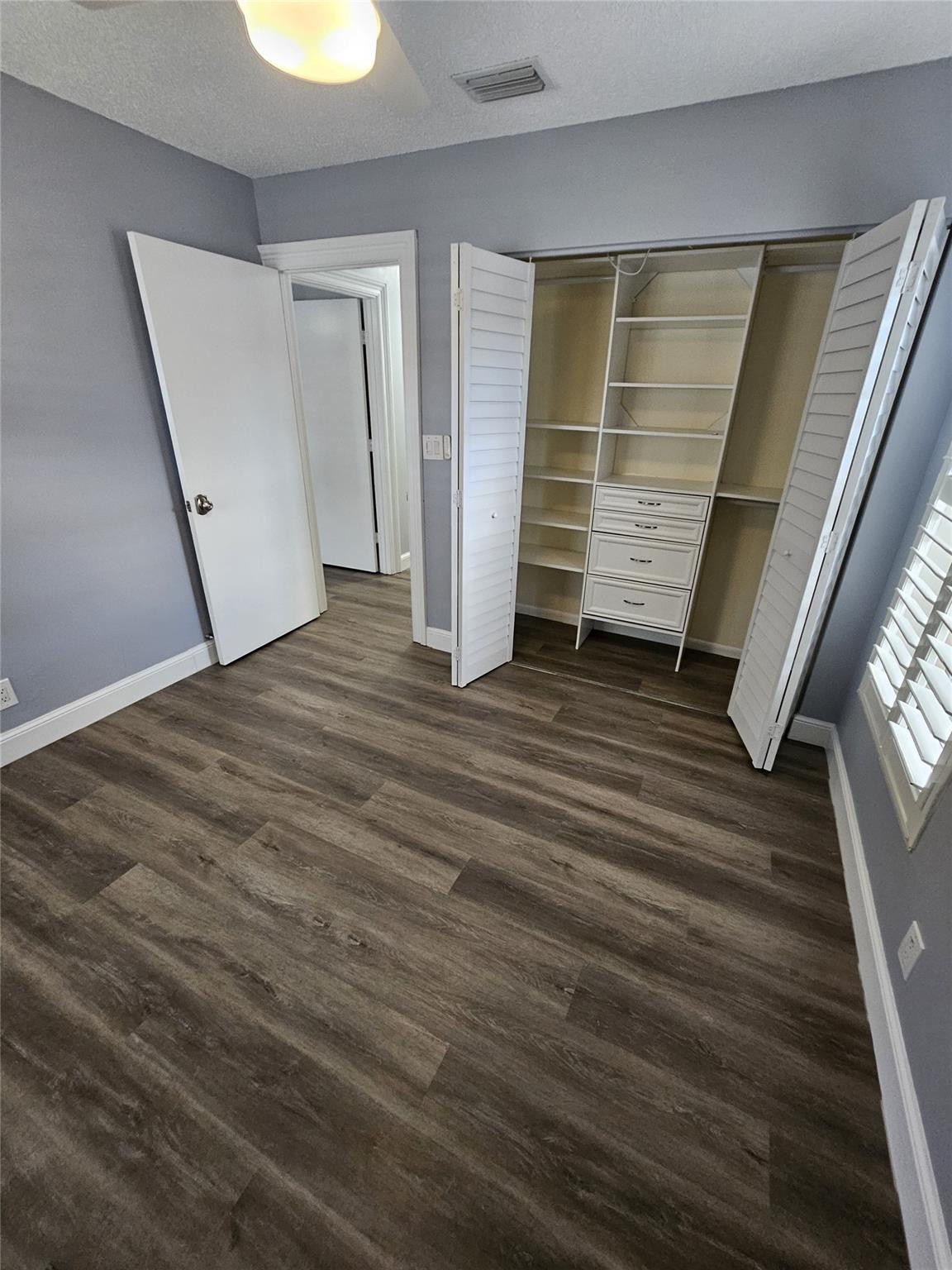 Country Landing 3 - Residential