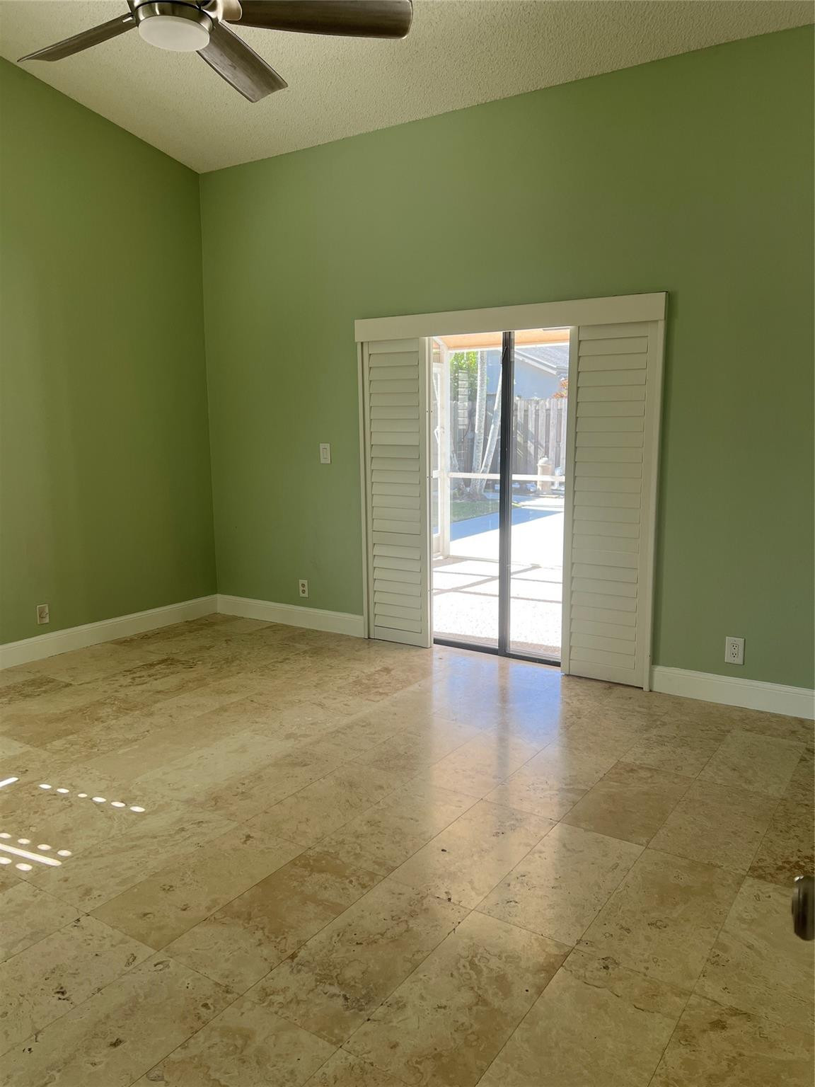 Country Landing 3 - Residential