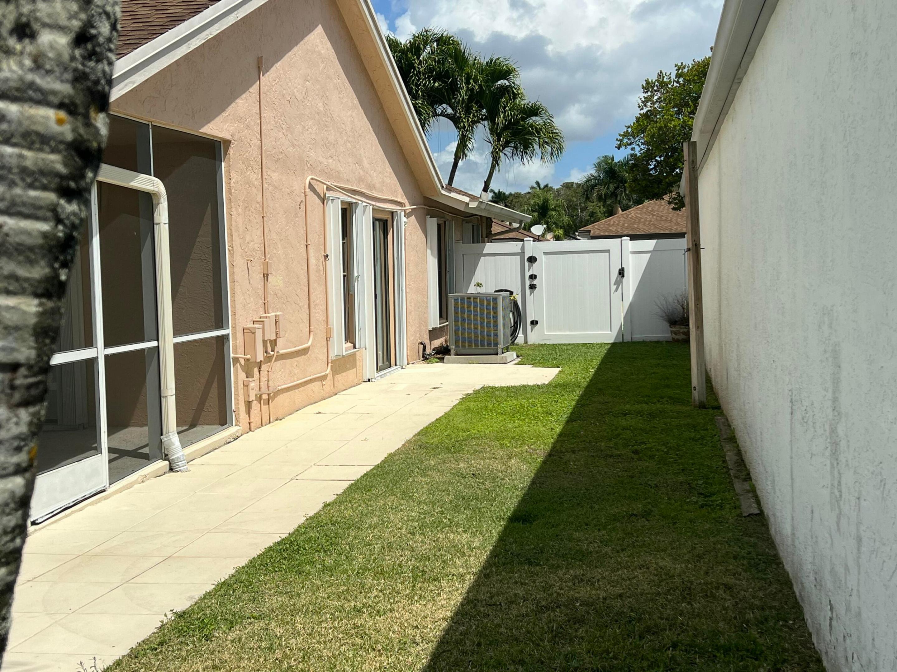 Country Landing 3 - Residential