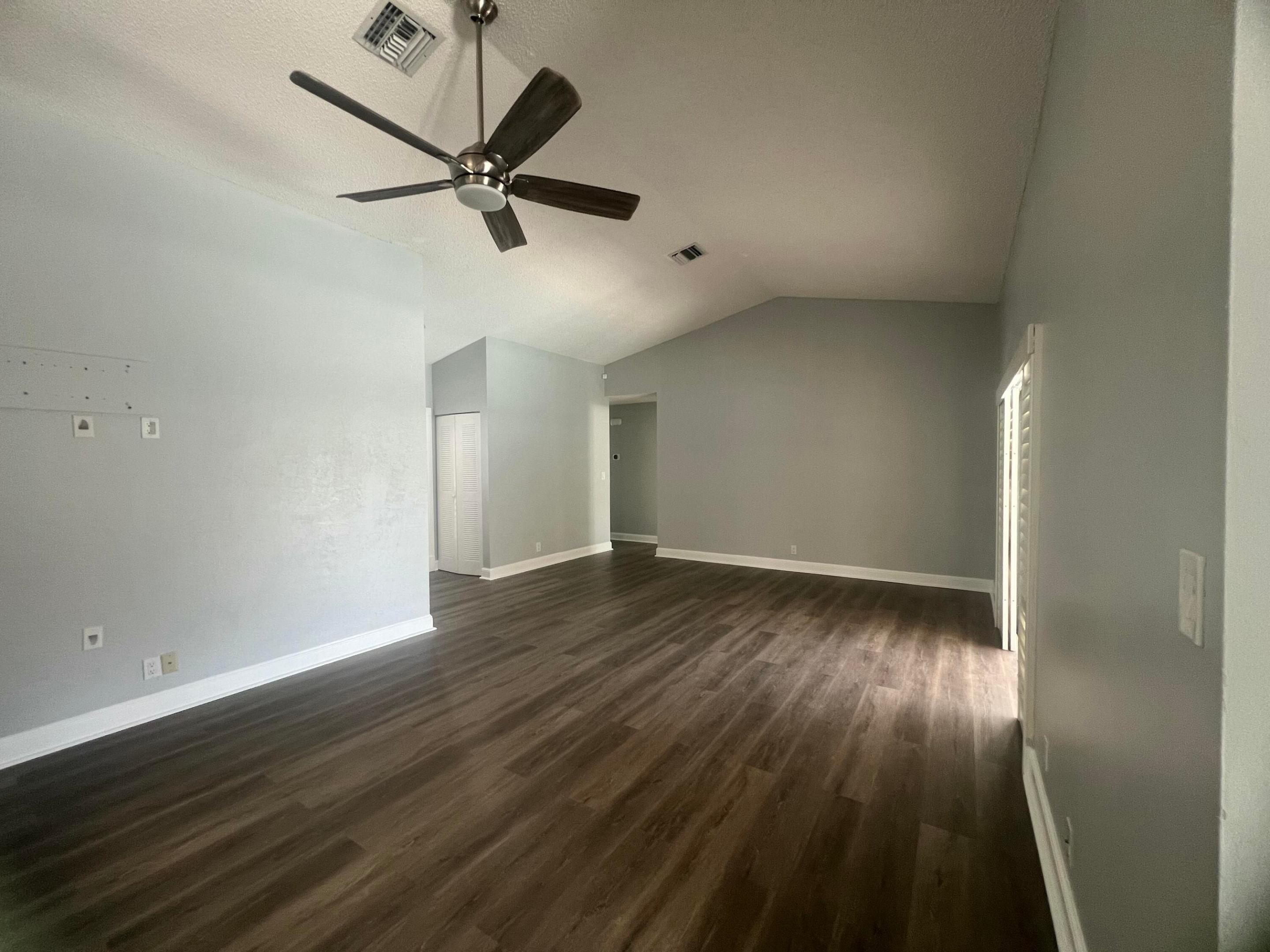 Country Landing 3 - Residential