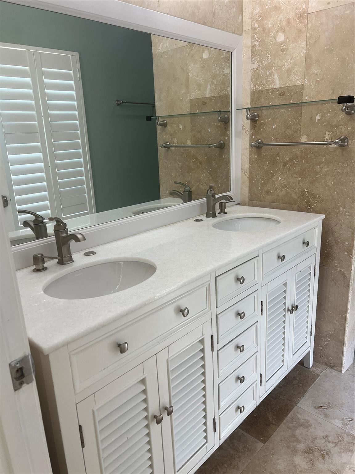 Country Landing 3 - Residential