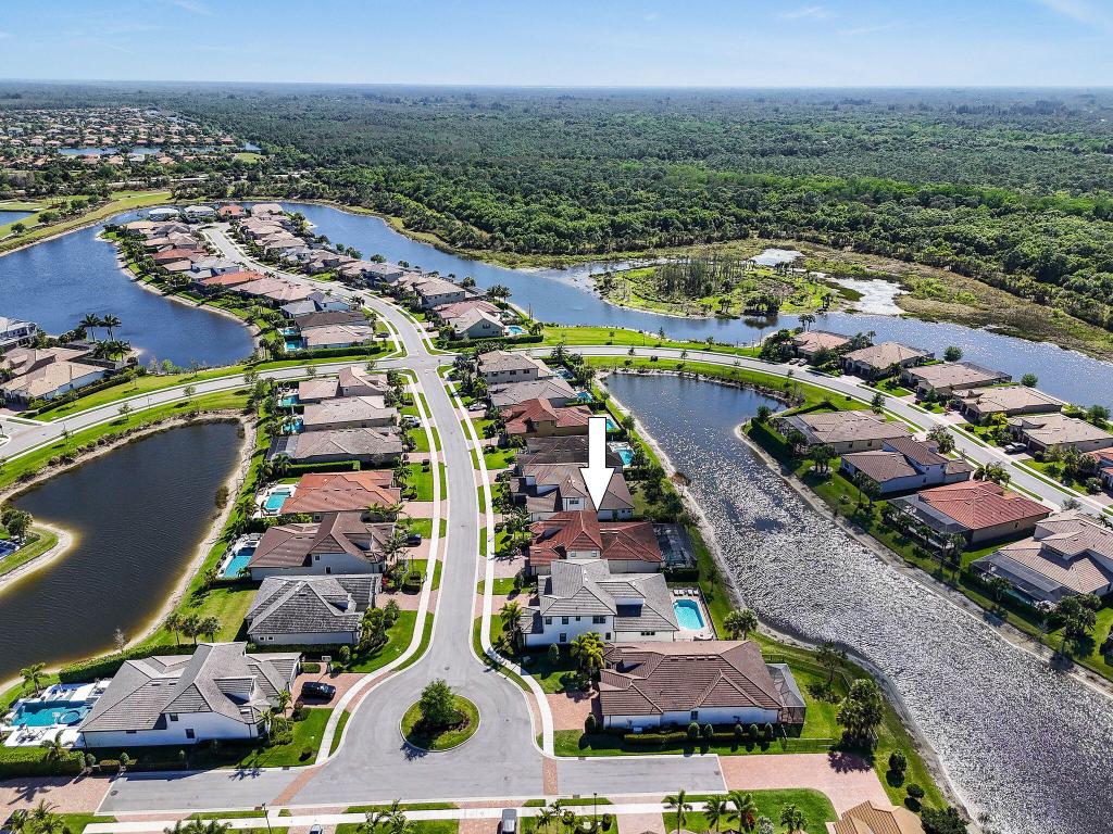 121 Blanca Isles Lane